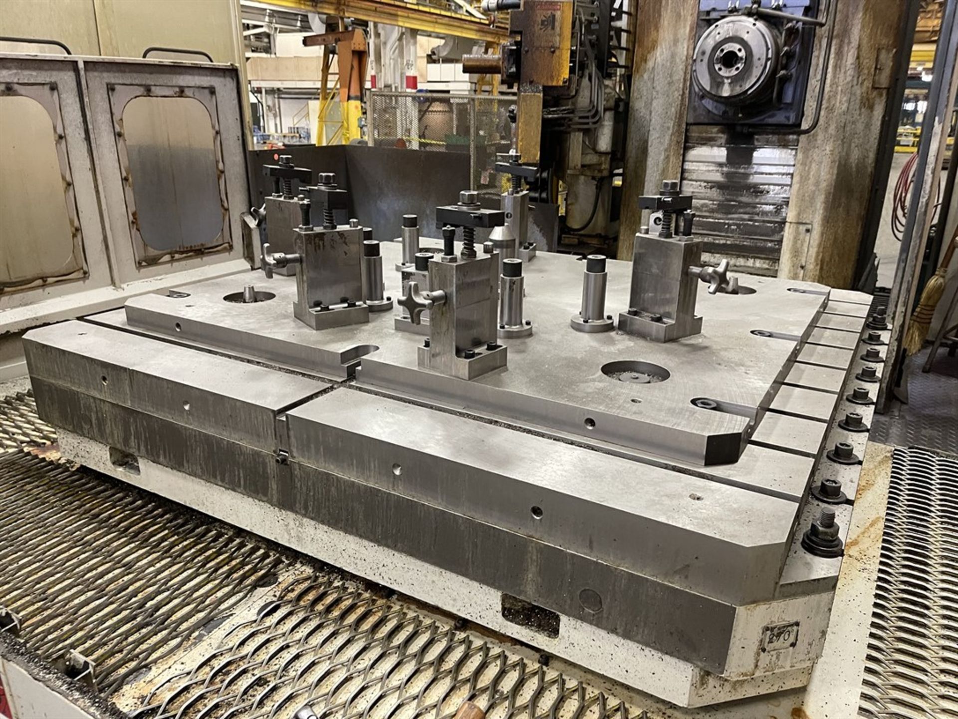 2009 MITSUBISHI MHT1618 CNC 5 Axis Table Type Horizontal Boring Mill, s/n 3MAA125, w/ FANUC 18i-MB - Image 3 of 14