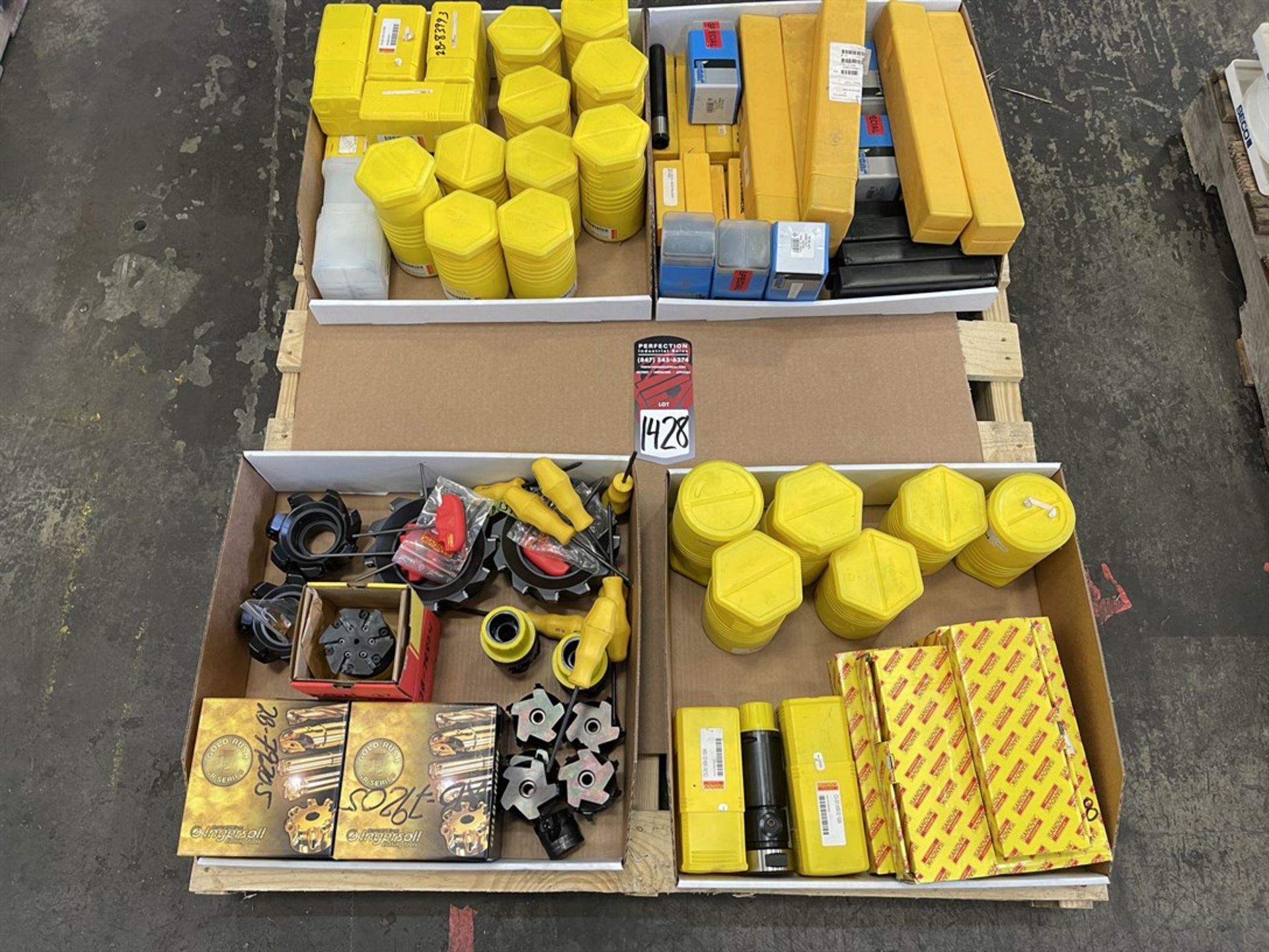 Lot of Assorted Face Mills, Capto C5 Tooling, and Iscar and Kennametal Tooling