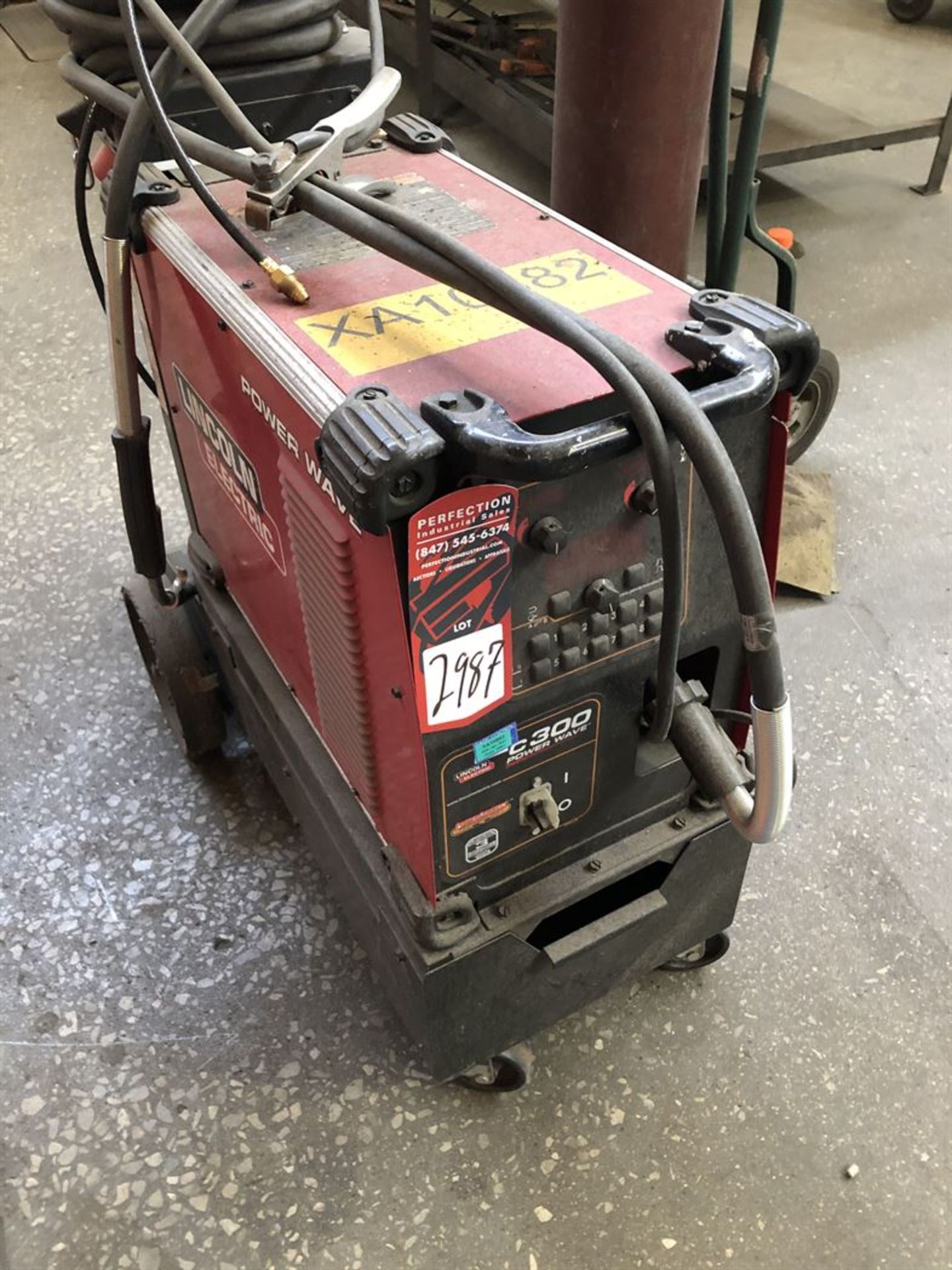 LINCOLN C300 POWERWAVE MIG Welding Power Source, w/ Built In Wire Feed, (31U)