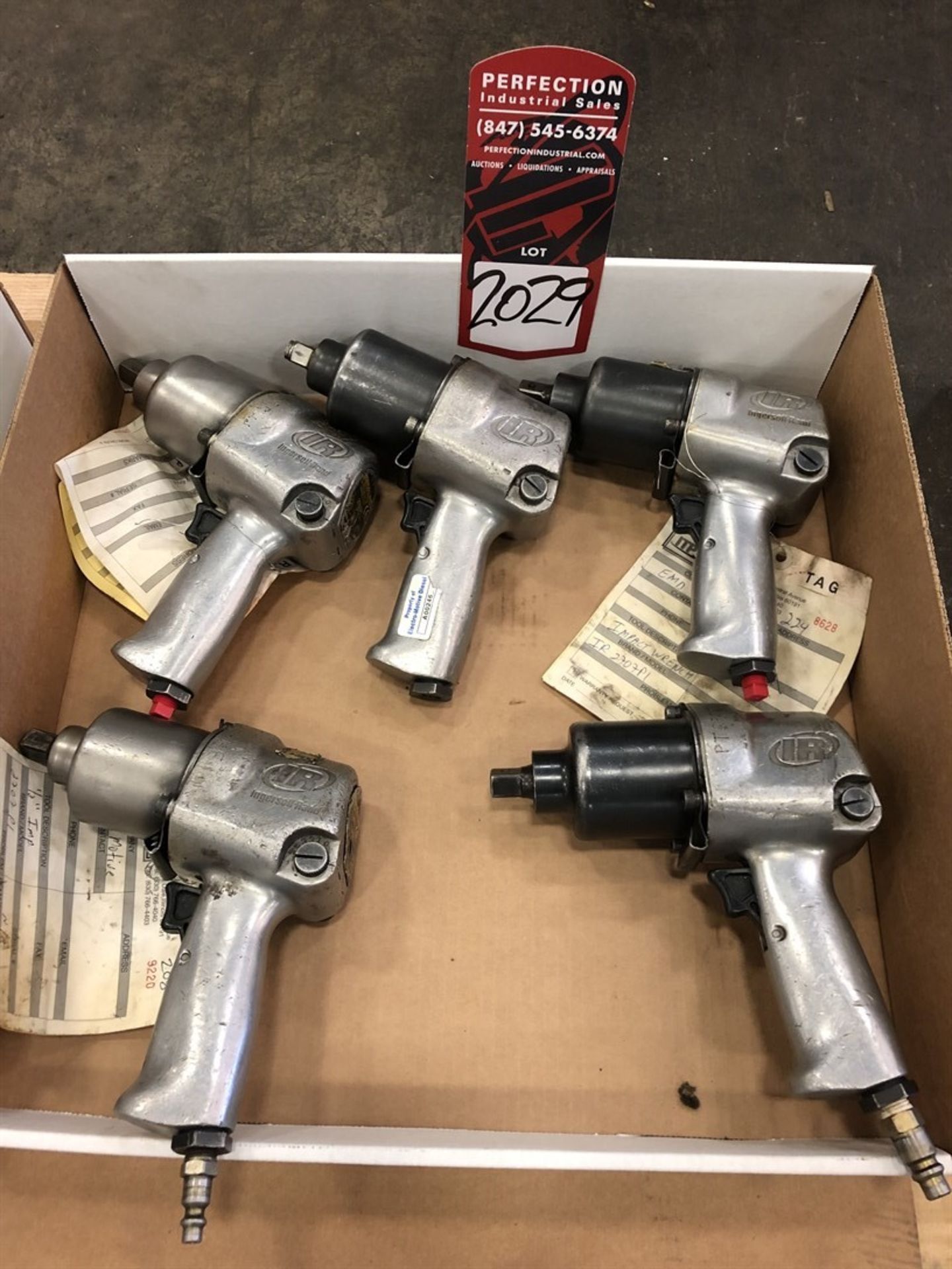 Lot Comprising Assorted Pneumatic Impacts, (25G)