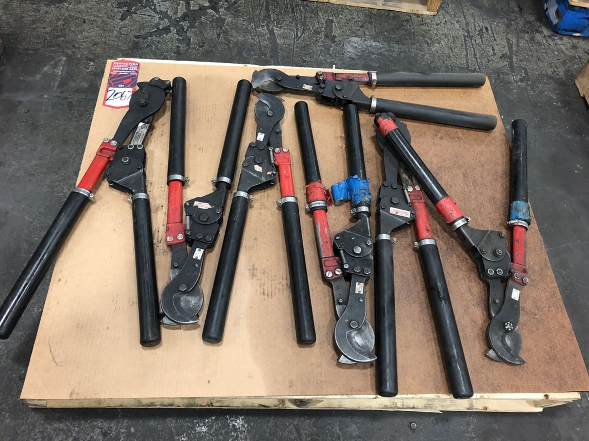 Lot Comprising Assorted Cable Cutters, (21J)