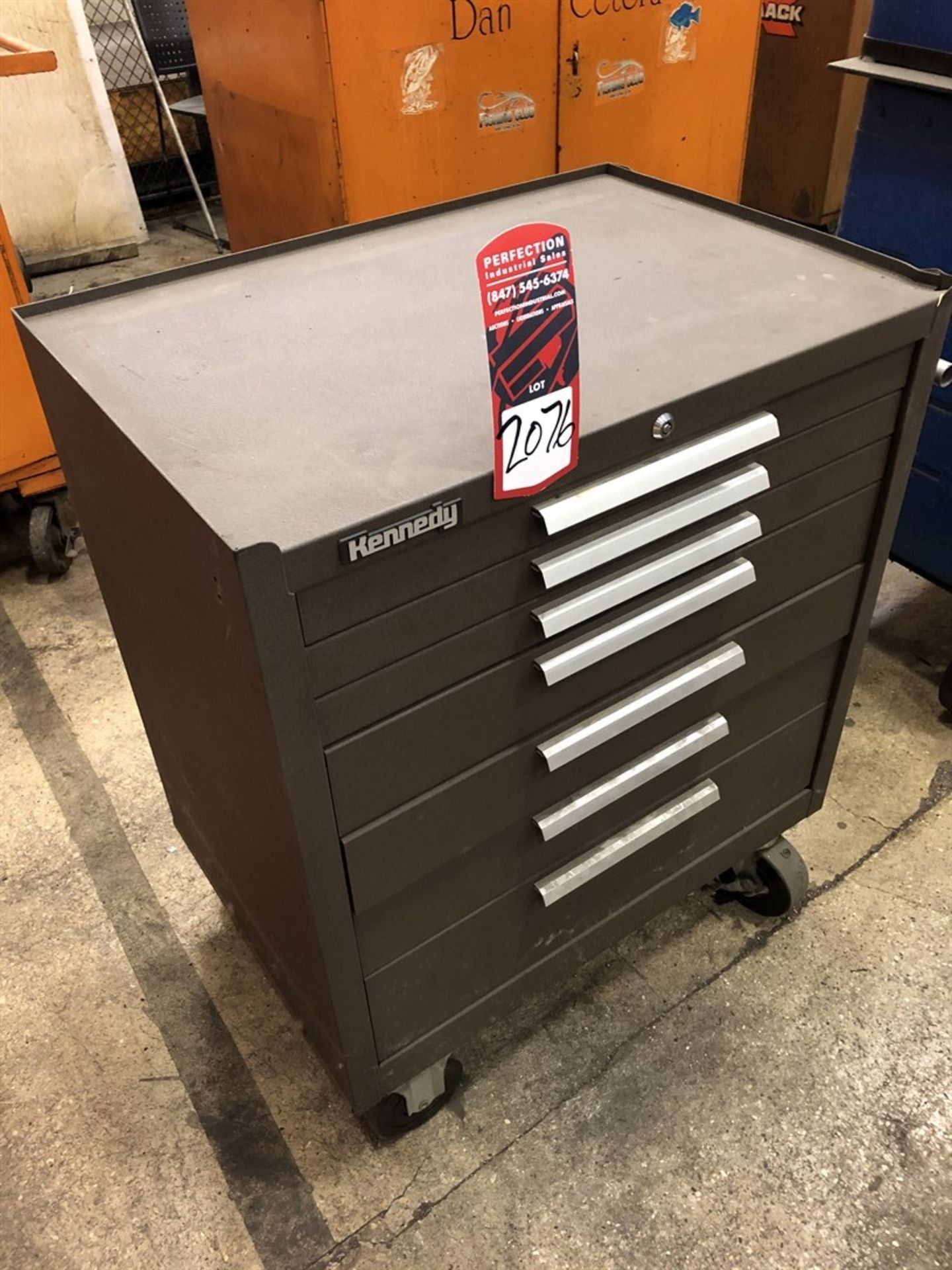 Kennedy Rolling Tool Chest, (13H)