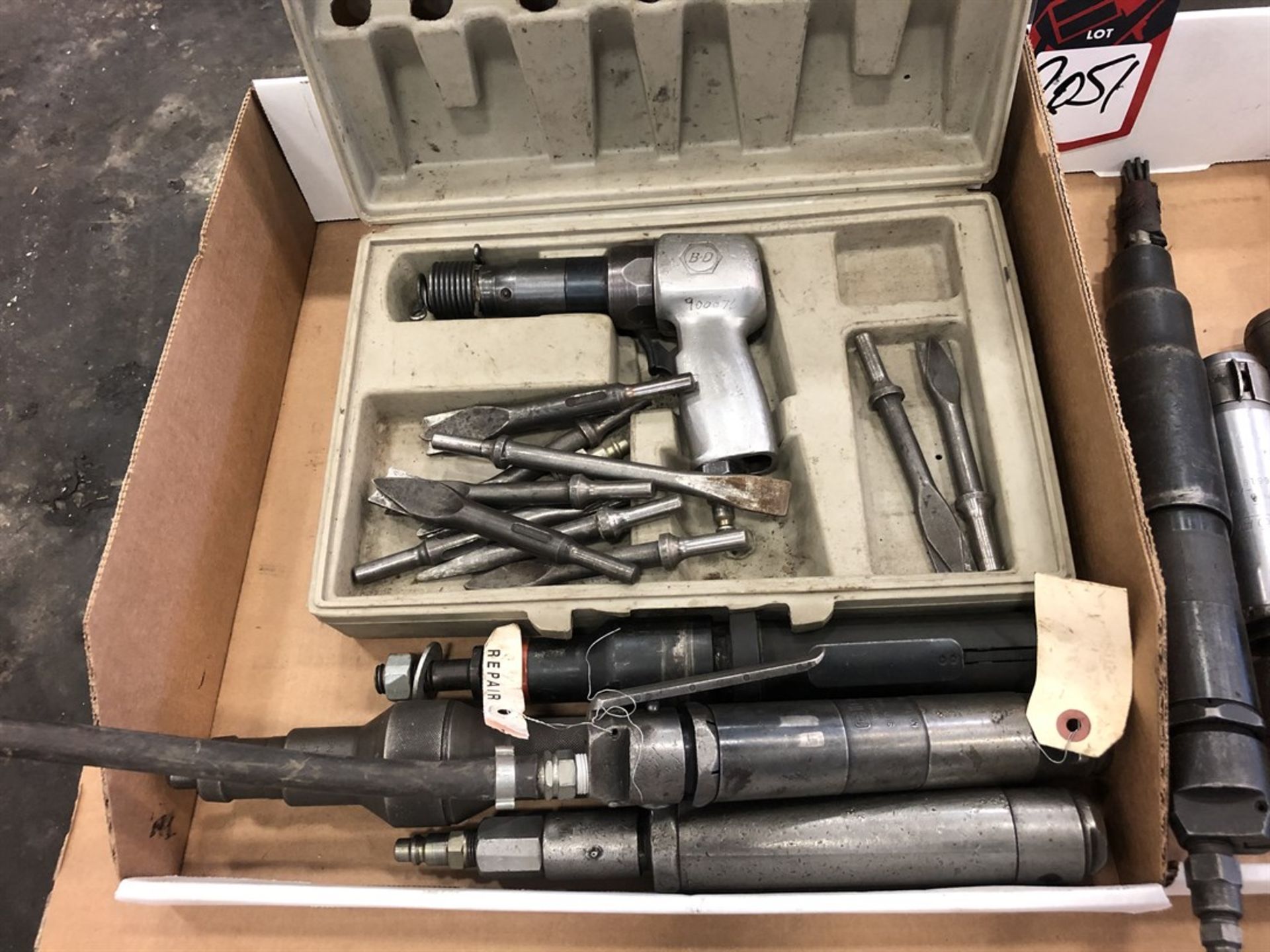 Lot Comprising Assorted Pneumatic Chisels, (25G) - Image 3 of 3