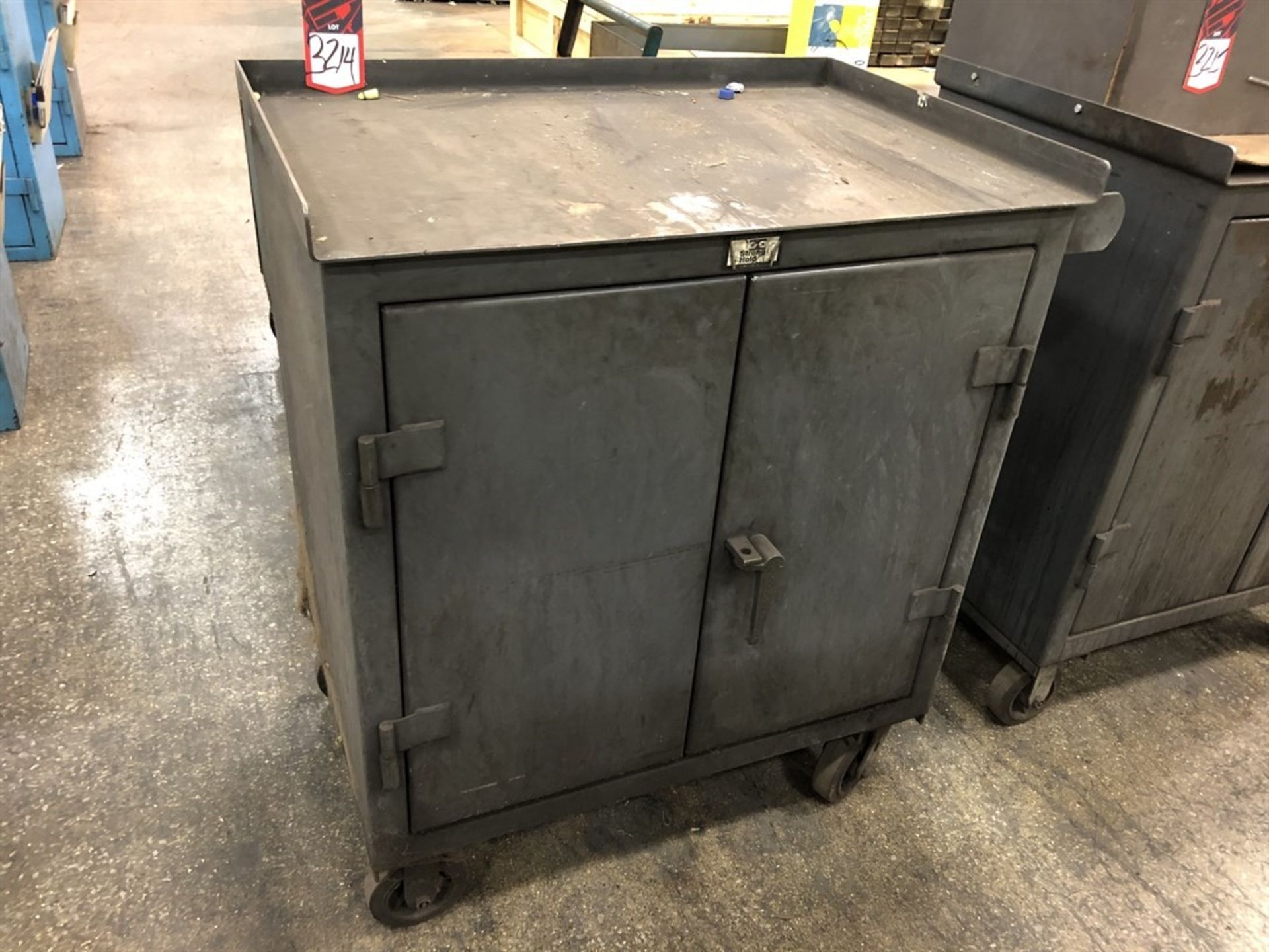 Strong Hold 25x40x42" Heavy Duty Rolling Shop Cabinet, (7H)