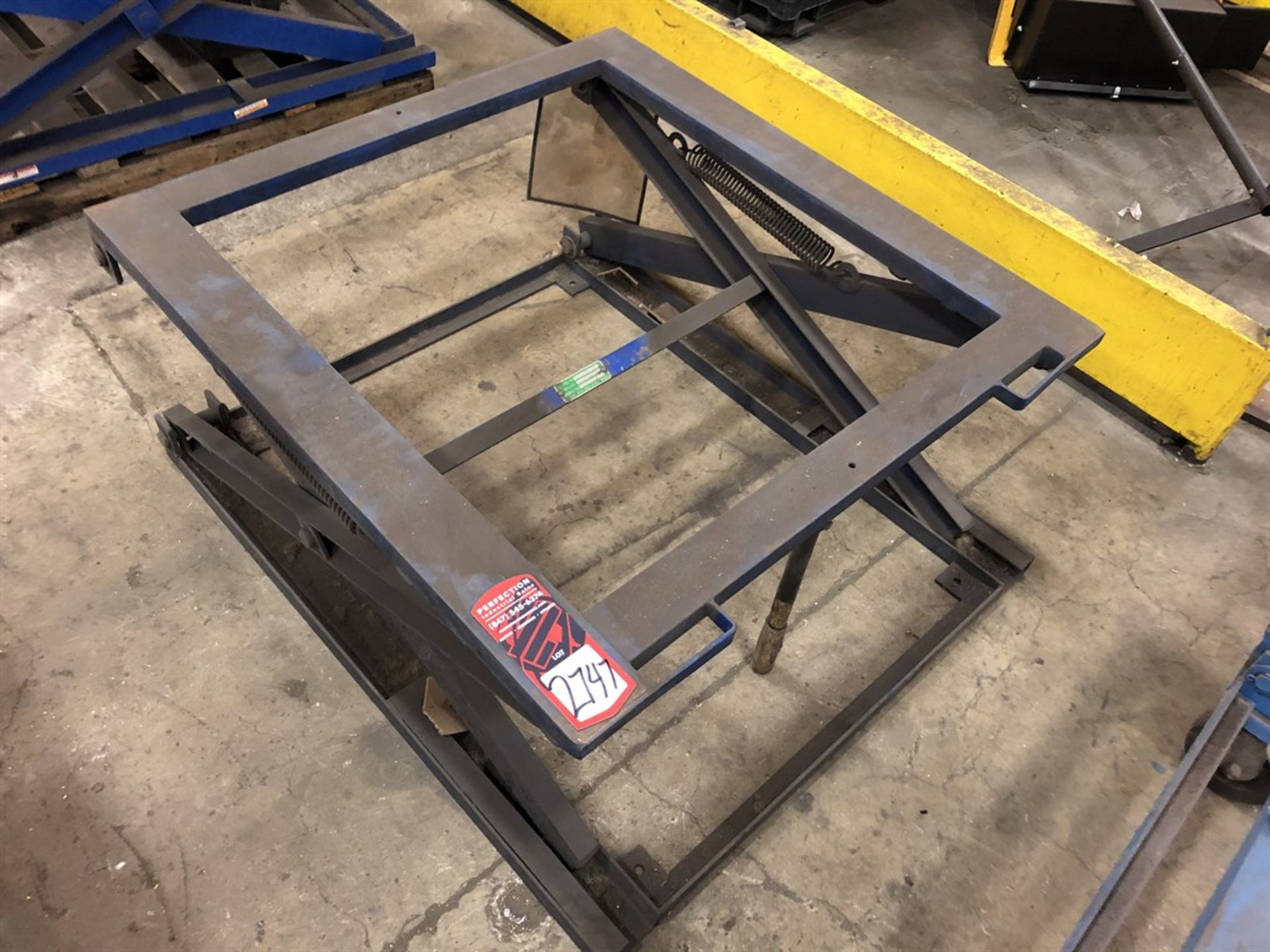 Vestil PS-4045 Adjustable Pallet Stand, 5000 lb Capacity, (11F)