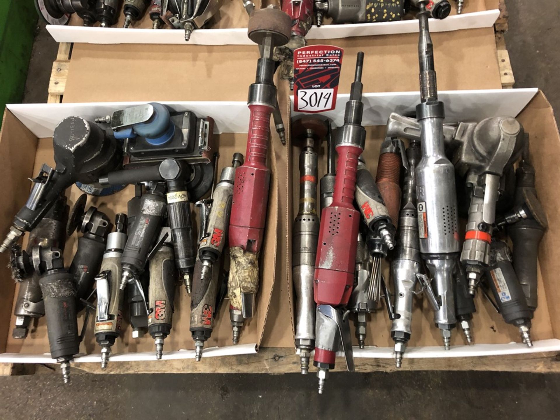 Lot Pneumatic Grinders and Angle Grinders, (7S)