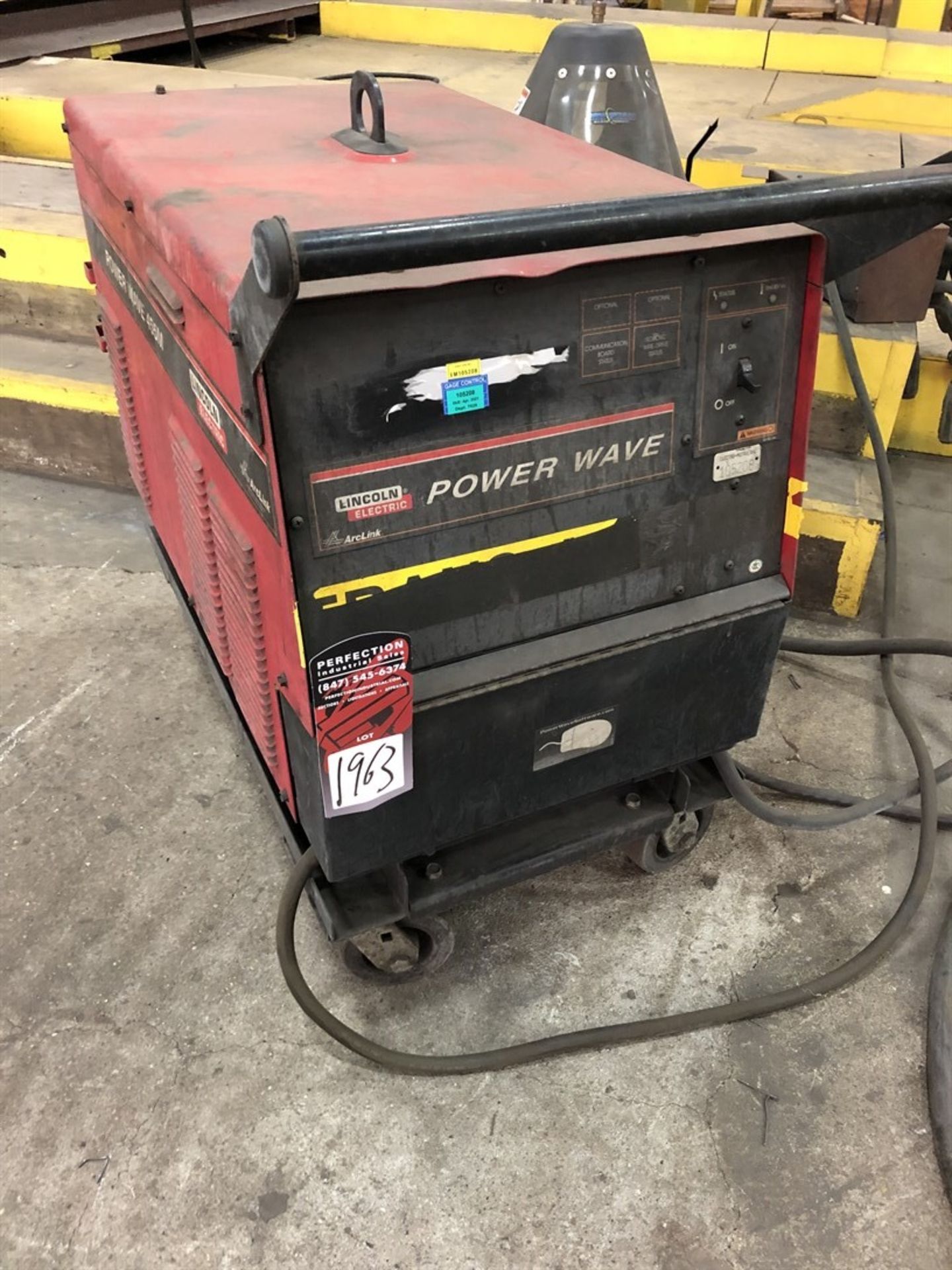 LINCOLN POWER WAVE 455M MIG Welding Power Source, w/ Lincoln POWERFEED 10M Wire Feed, on Free