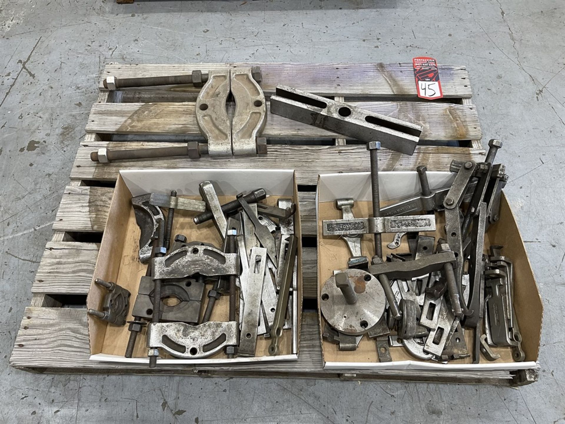 Lot of Gear and Bearing Pullers