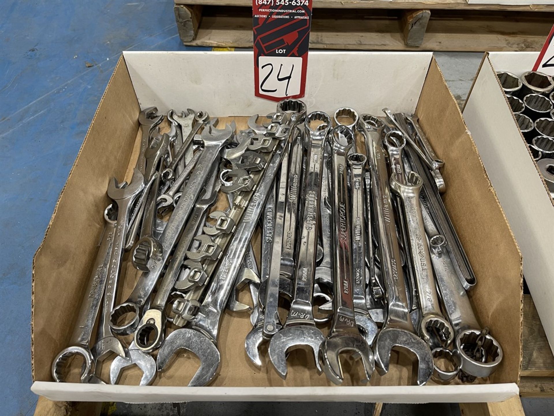 Lot of Assorted Combination Wrenches