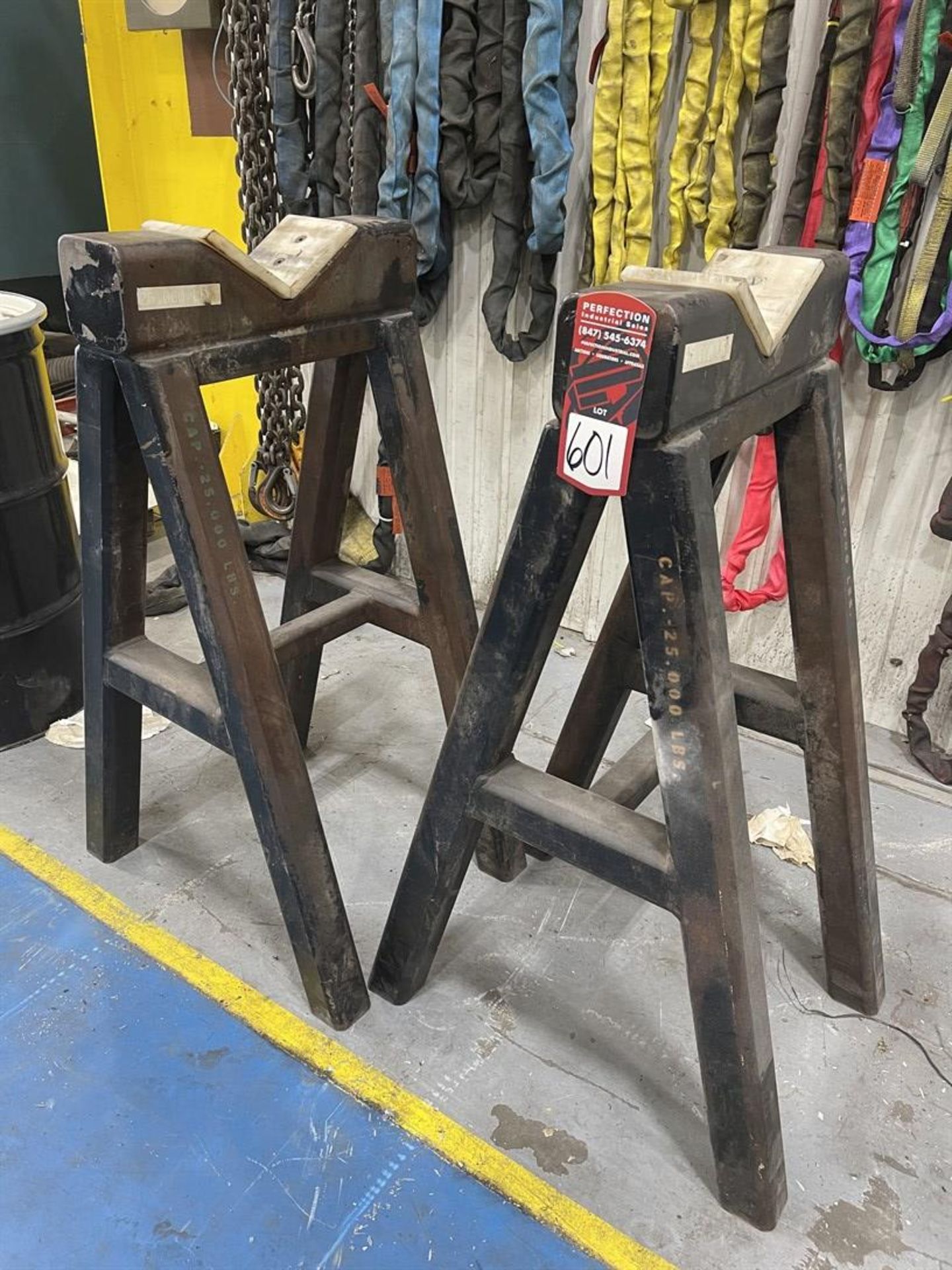 Pair of 25,000 Lb. Pipe Stands