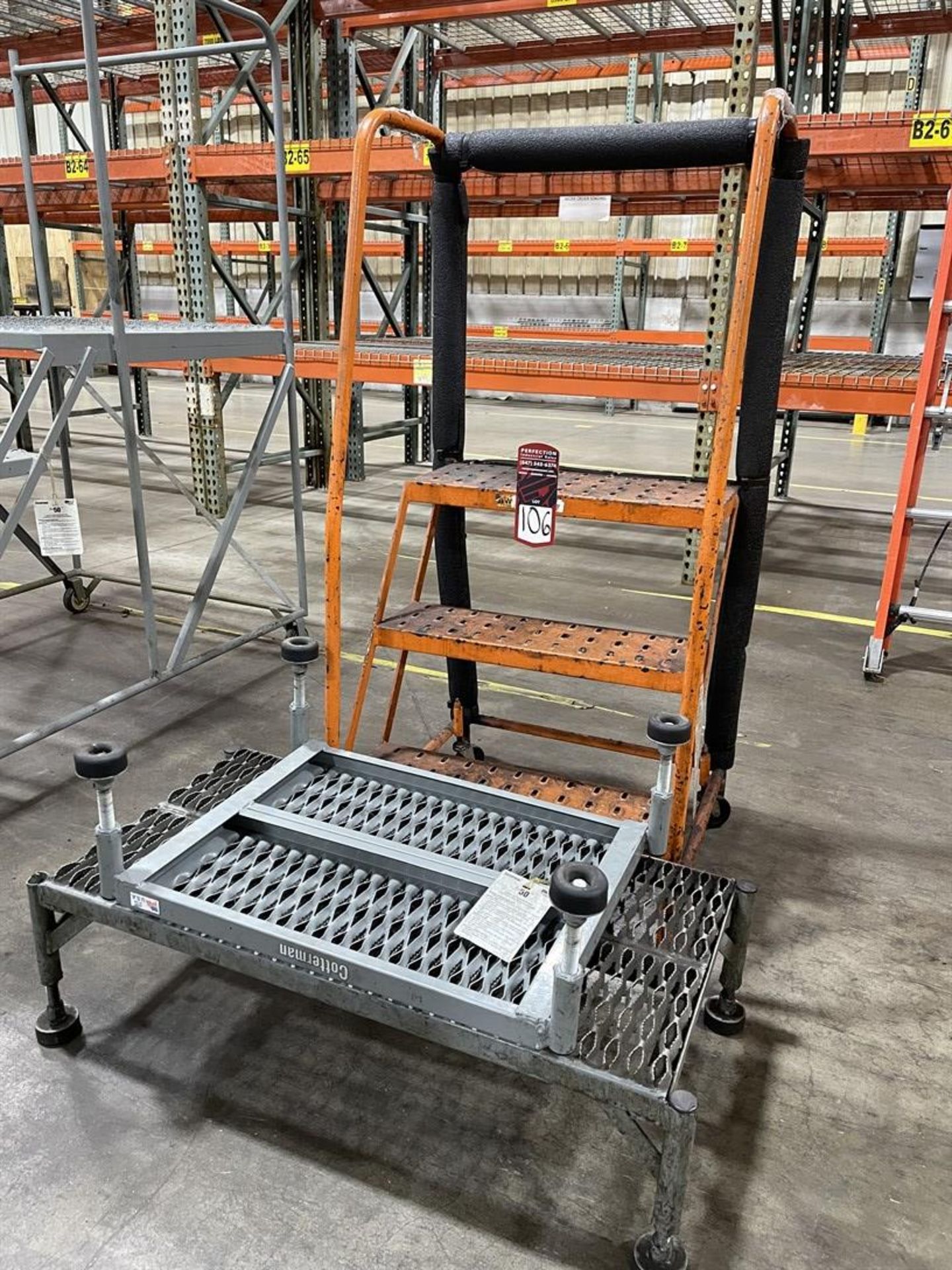 Lot Comprising 3-Step Safety Ladder and (2) Platforms