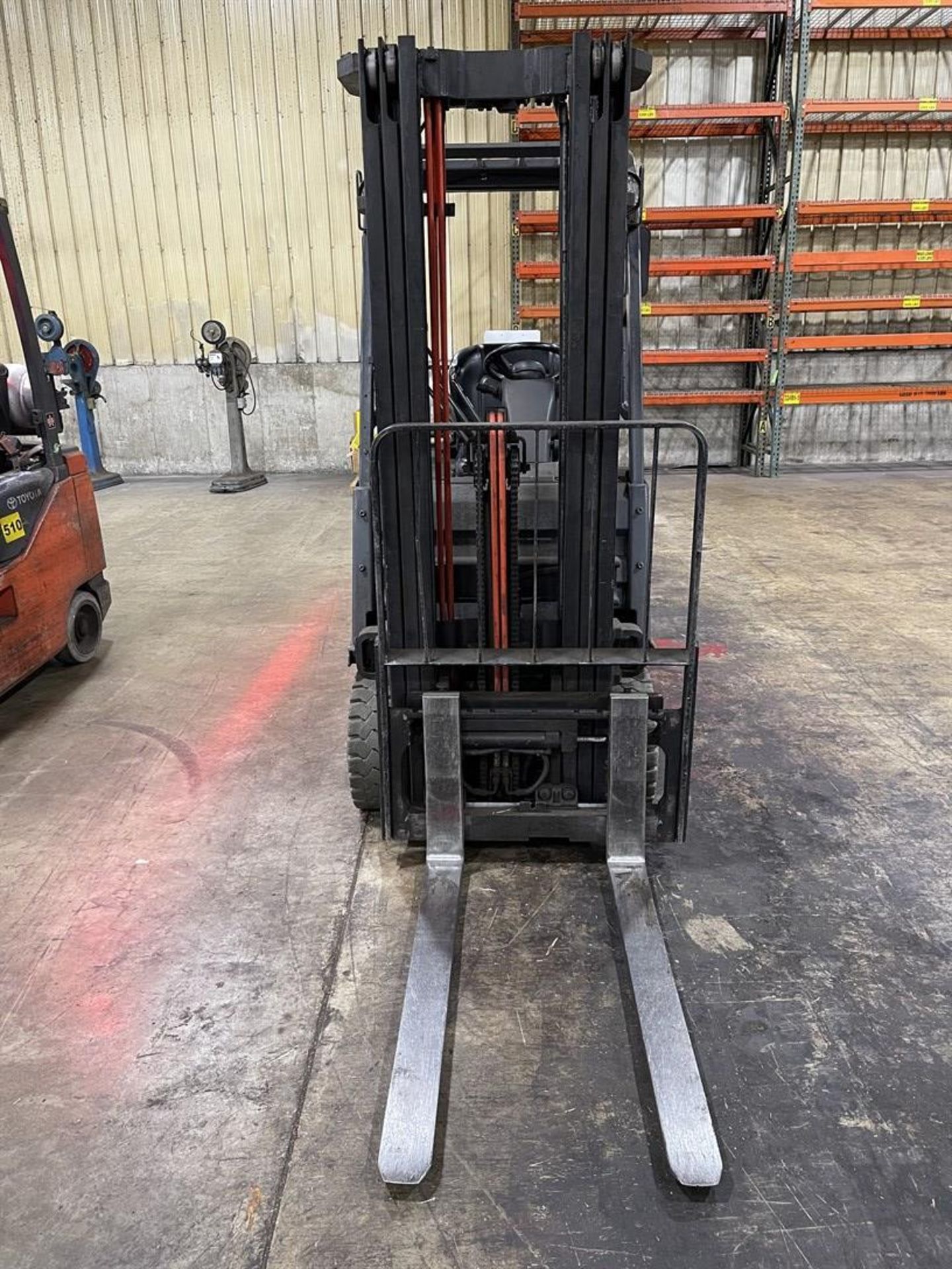 TOYOTA 8FGCSU20 LP Forklift, s/n 13417, 4,000 Lb. Capacity, Side Shift, 3-Stage Mast, Cushion Tire - Image 2 of 8