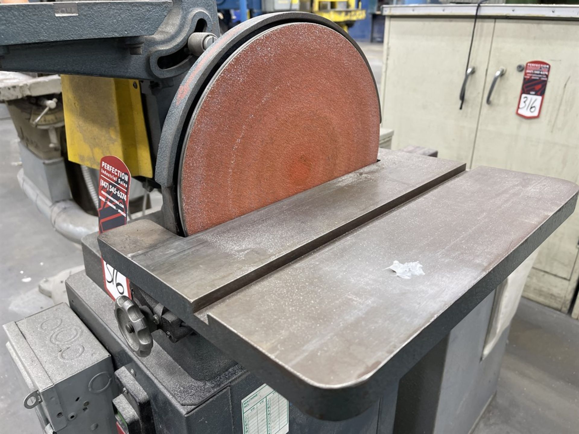 WILTON Combination 6" Belt/12" Disc Sander w/ Collection System - Image 2 of 4