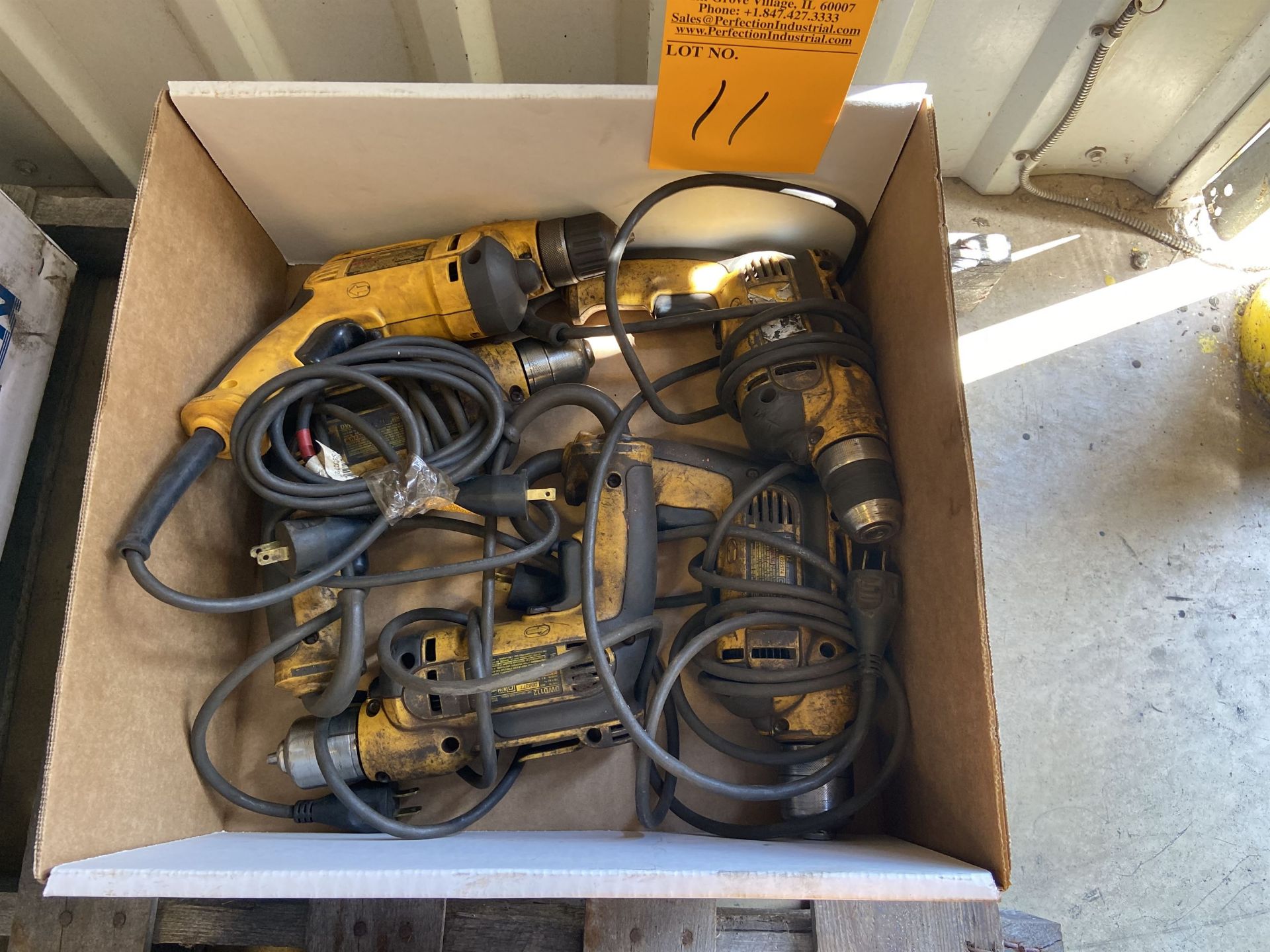 Lot of (5) Dewalt Drills