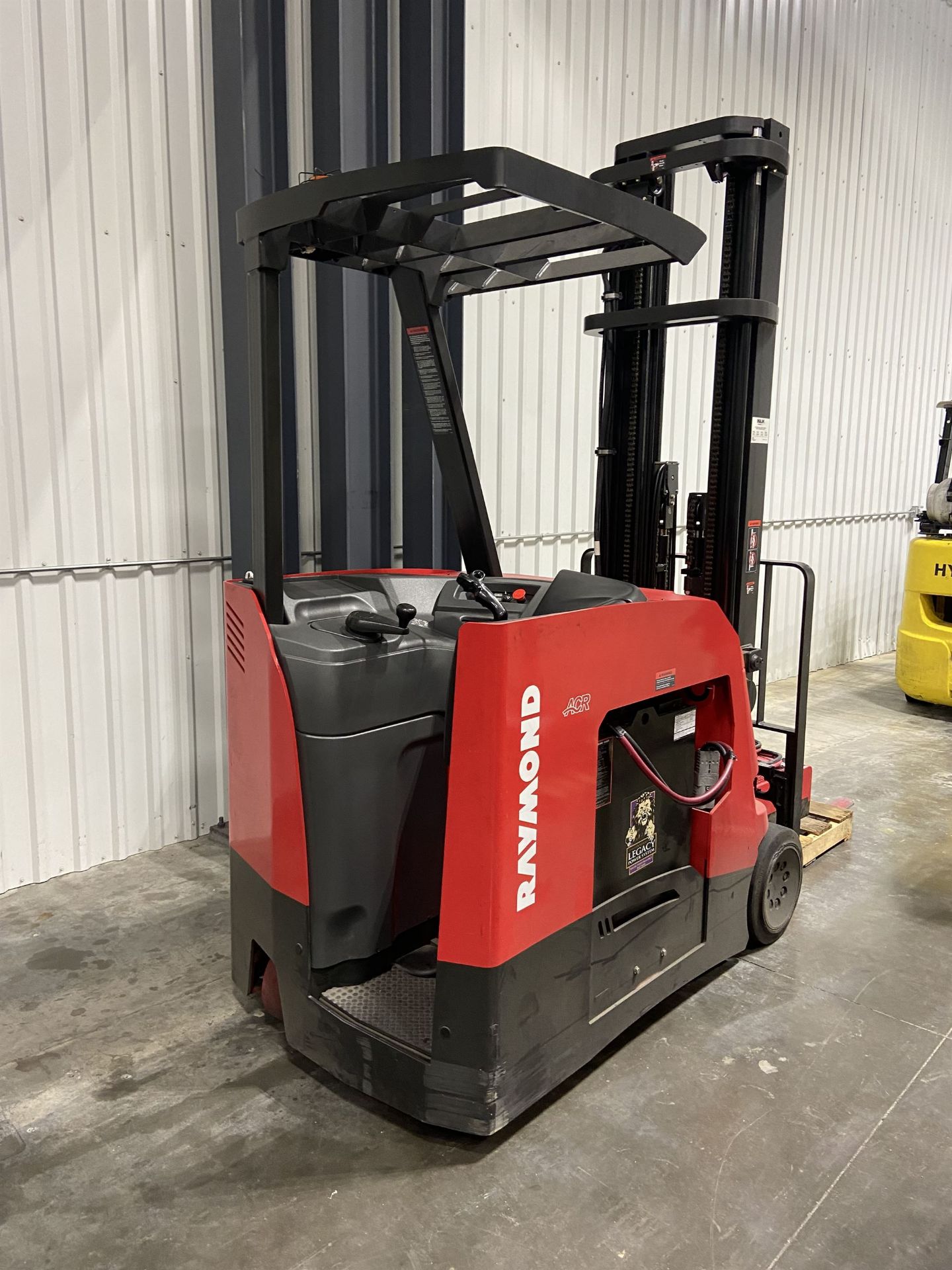 2018 RAYMOND 425-C50TT 5,000 lb Electric Stand Up Forklift, s/n 425-18-57539, w/ 36V Charger, 251" - Image 3 of 5