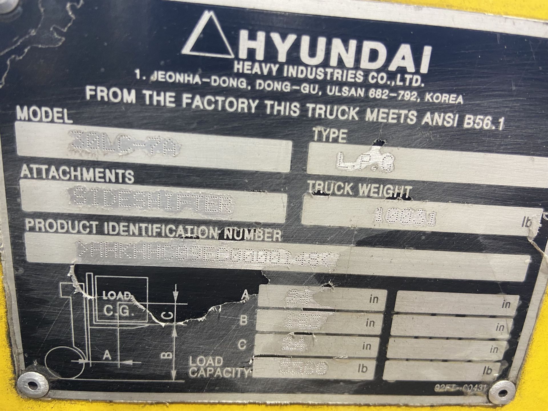 HYUNDAI 30LC-7A 5,560 Lb LP Forklift, s/n HHKHHC09EC0000148, w/ 185" 3-Stage Mast, 42" Forks, ( - Image 9 of 9