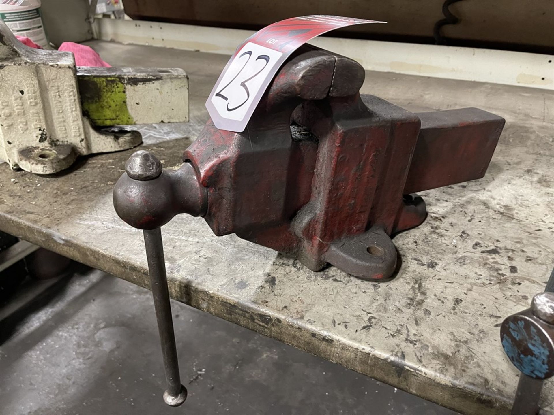 Reed 4 1/2" Bench Vise