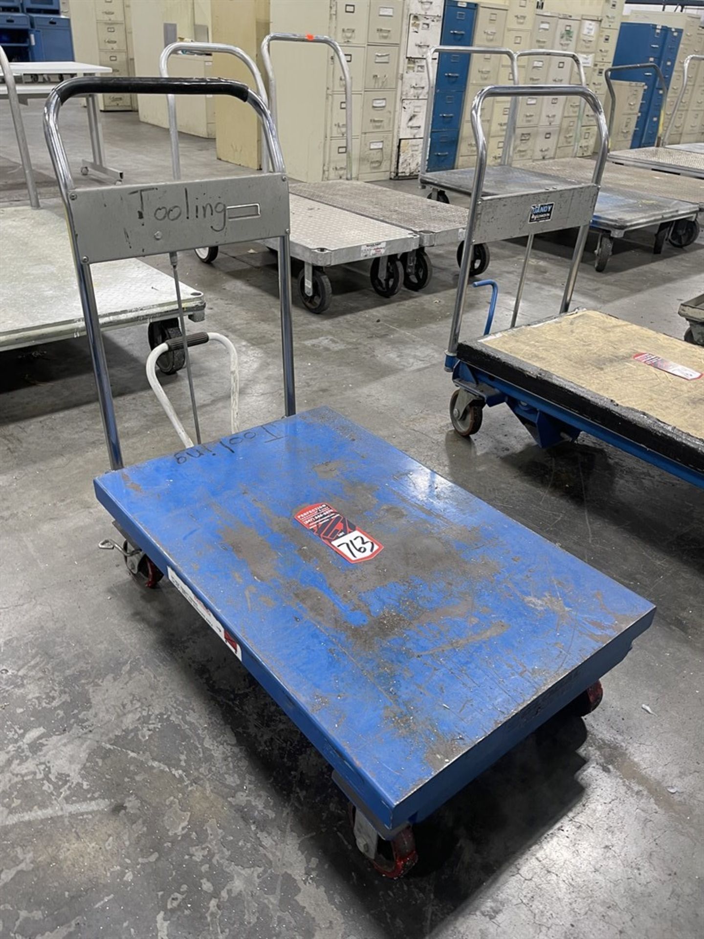 GLOBAL 2200 Lb. Lift Cart