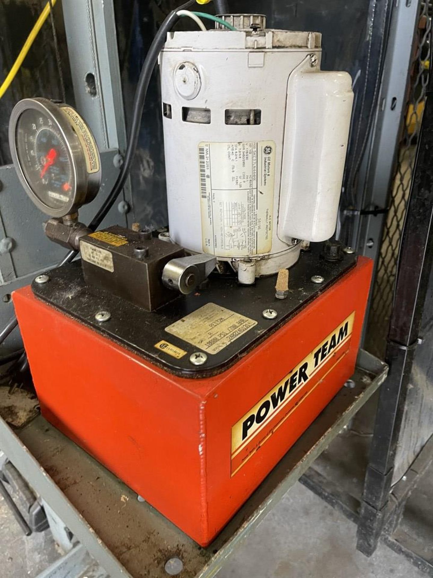 POWERTEAM 55-Ton H-Frame Press, w/ Powerteam Hydraulic Pump and Enerpac Pressure Control - Image 4 of 5