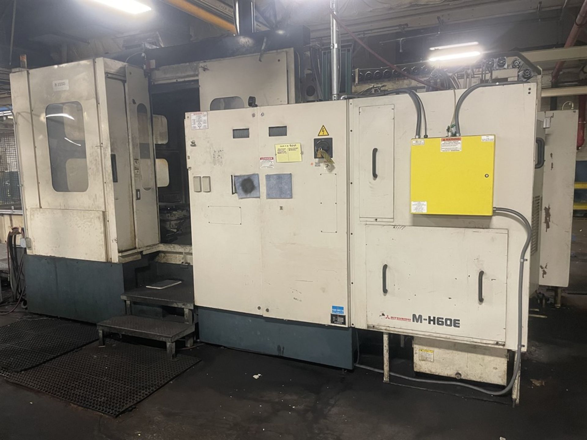 MITSUBISHI M-H60E Horizontal Machining Center, s/n CH3592, 520M Control, (2) 24.5” x 24.5” - Image 6 of 11