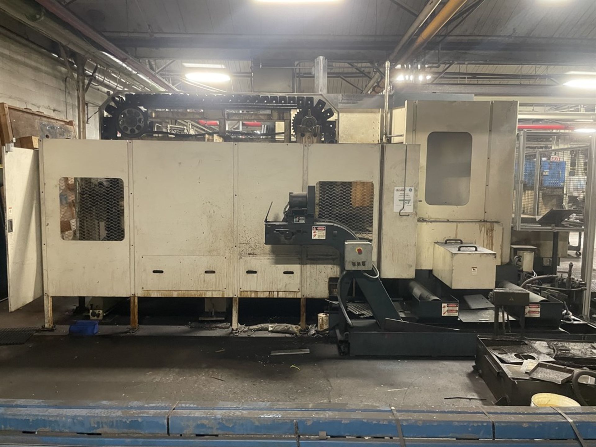 MITSUBISHI M-H60E Horizontal Machining Center, s/n CH3592, 520M Control, (2) 24.5” x 24.5” - Image 3 of 11