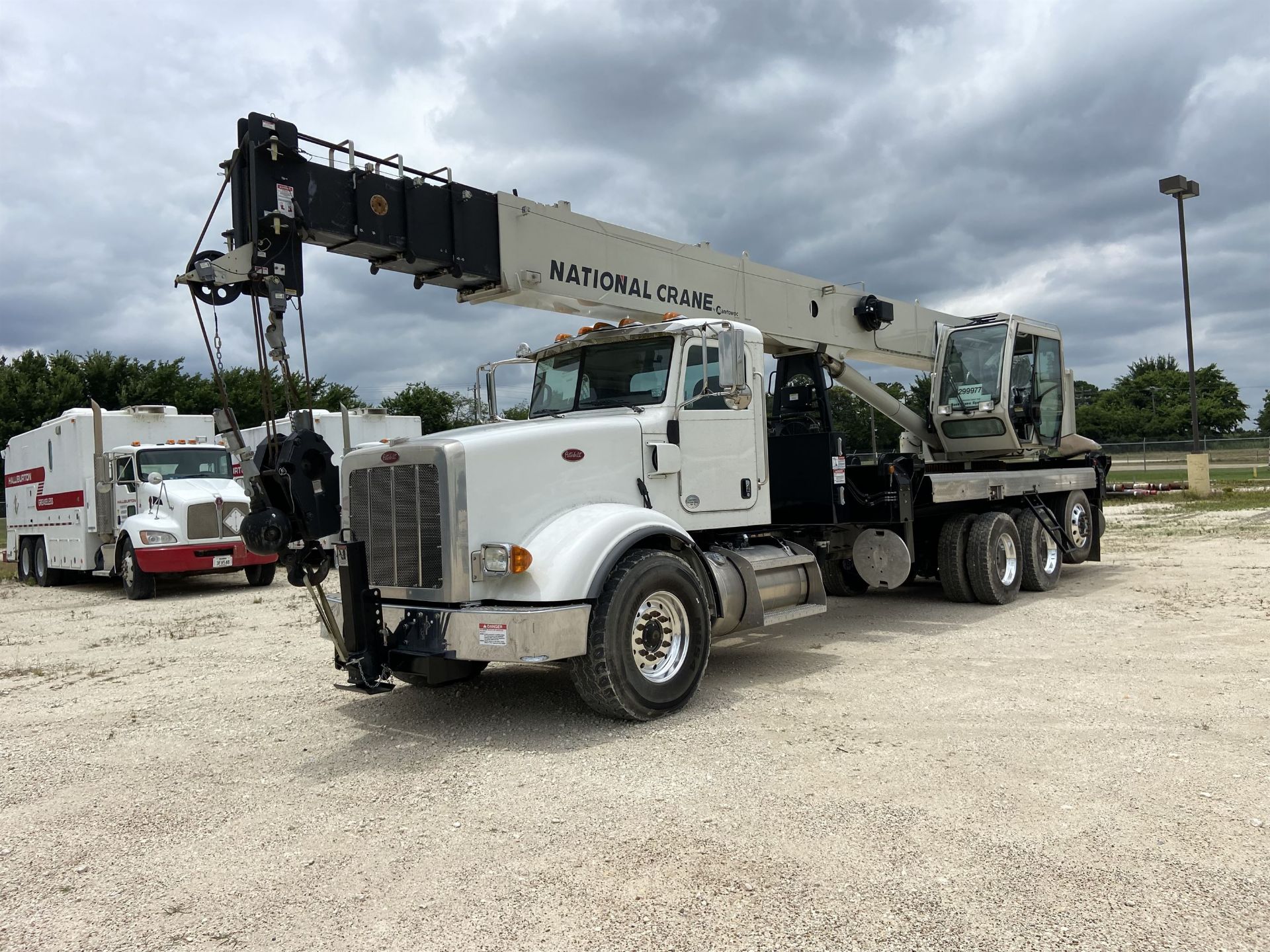 2014 NATIONAL NBT 40 Mobile Swing Truck Crane, s/n 299977, 3,266 Miles, 81.5 Hours