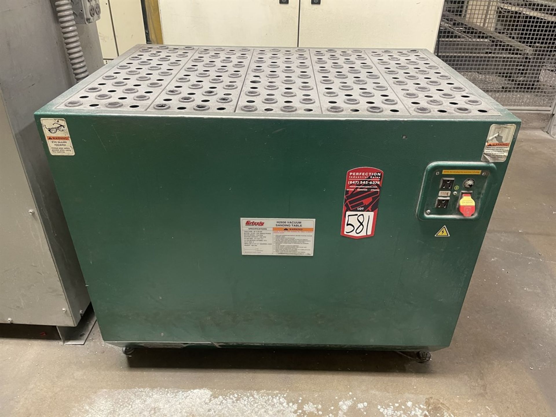 2010 GRIZZLY H2936 Vacuum Sanding Table, s/n E01889, 28” x 39” Table, ½ HP, 1725 RPM, 1490 CFM