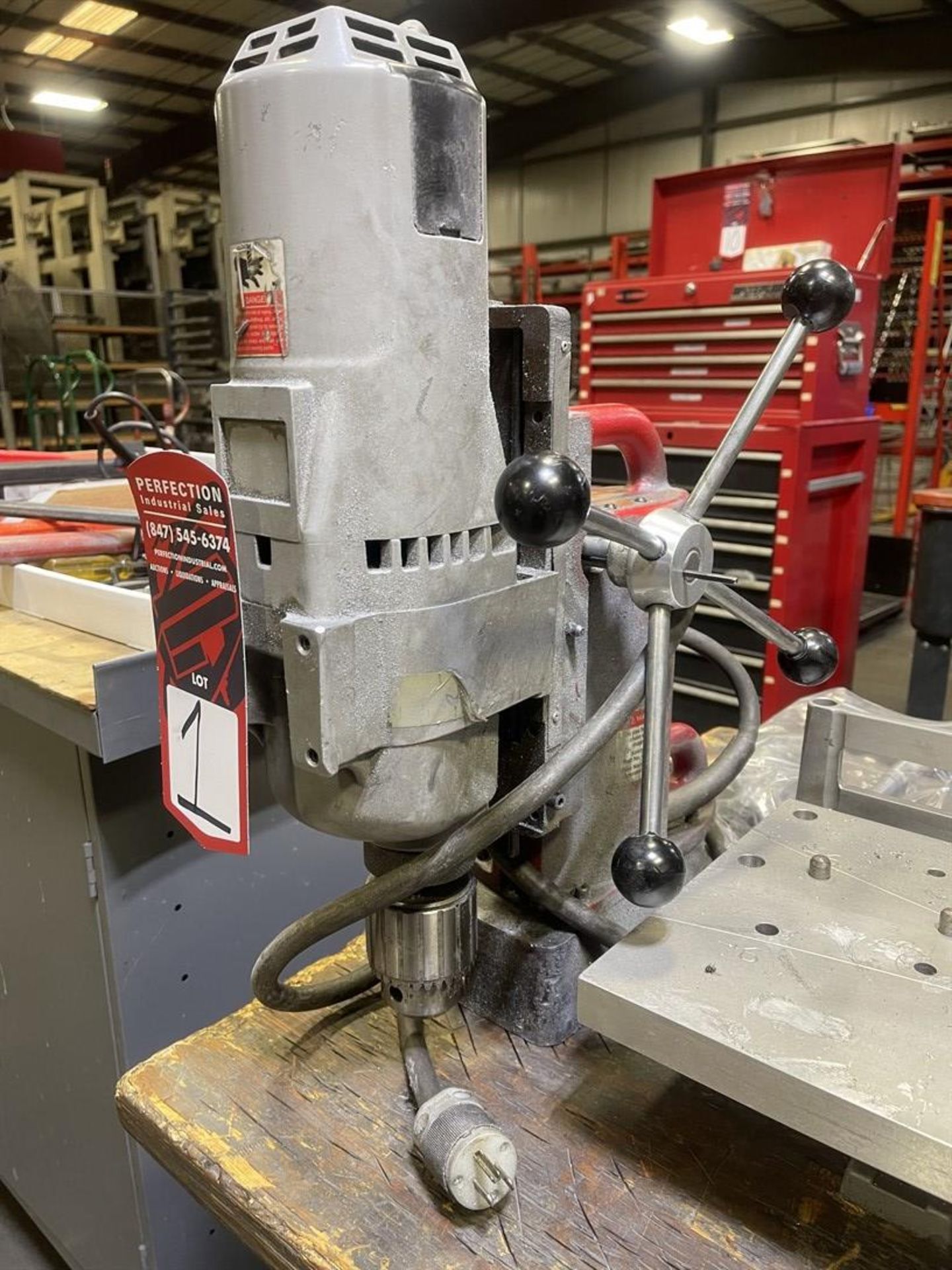 Milwaukee 4202 Electromagnetic Drill Press