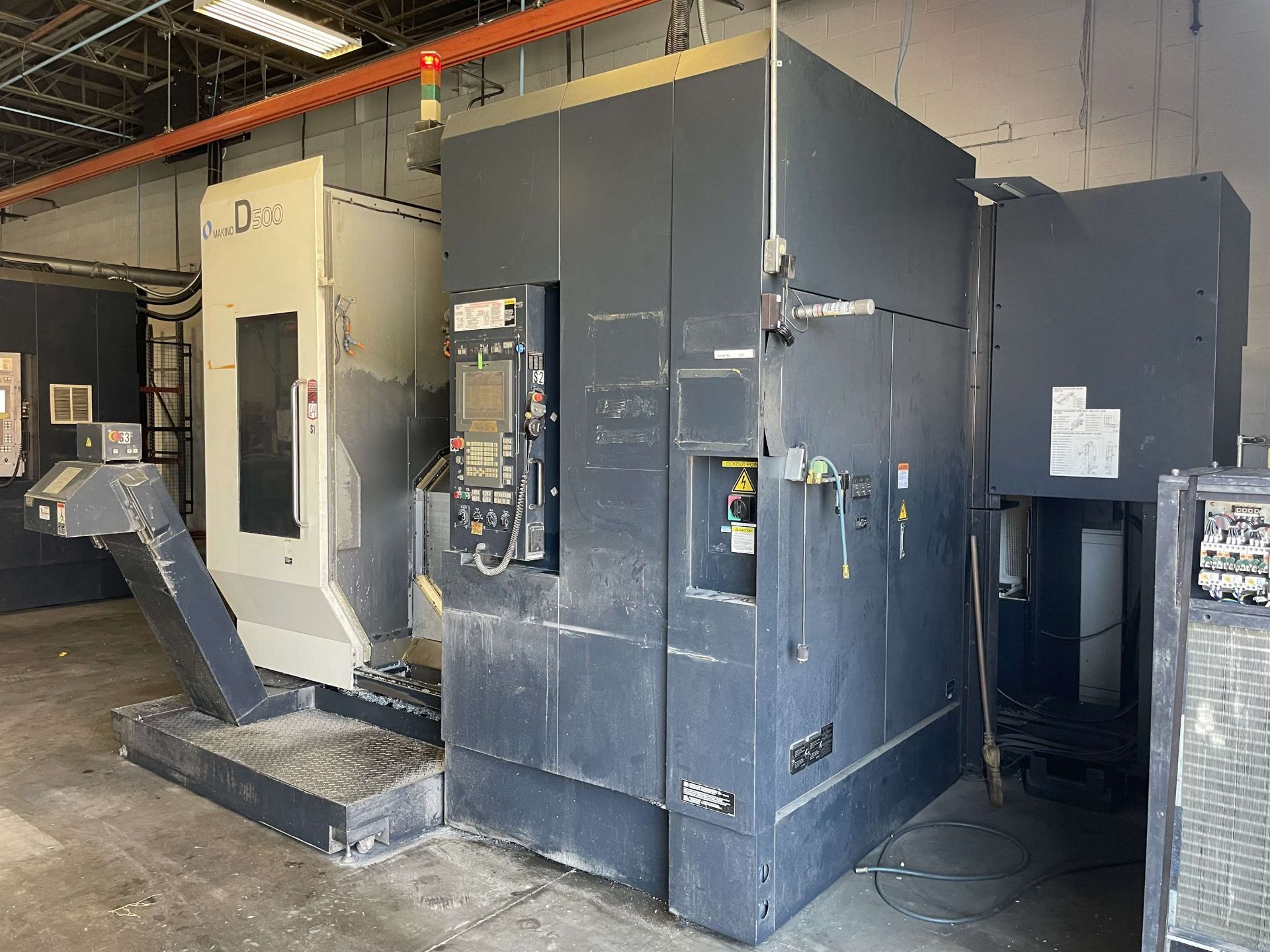 2012 MAKINO D500 5-Axis Vertical Machining Center, s/n 125, w/ PROFESSIONAL 5 Control, (2) 15.75”