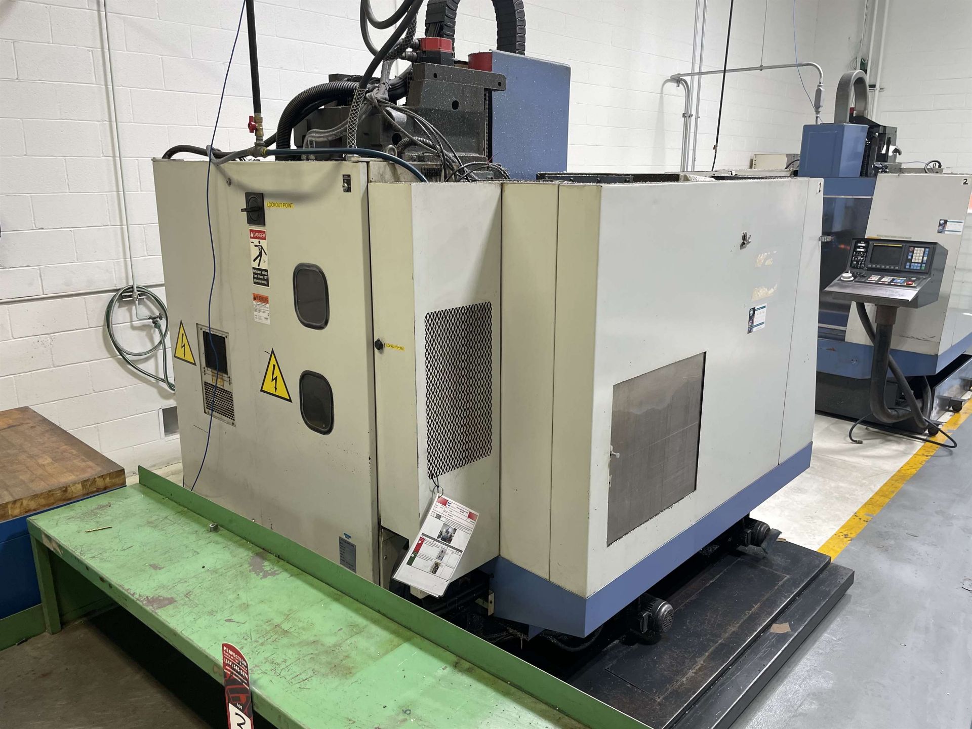 LEADWELL MCV760AP Vertical Machining Center, s/n L1SIE0724, w/ FANUC OMF Control, 20” x 39” Table, - Image 3 of 8