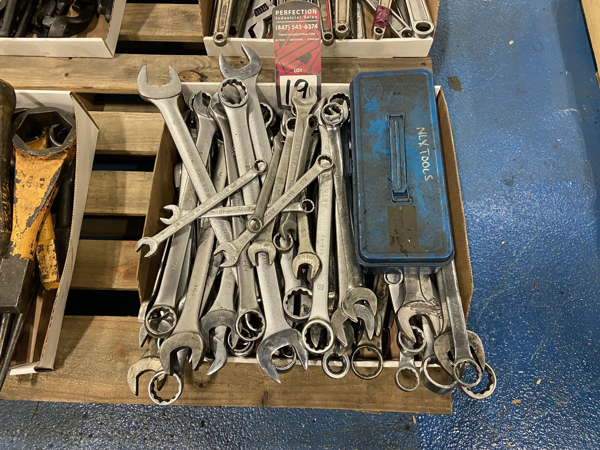Lot of Combination Wrenches - Image 2 of 2
