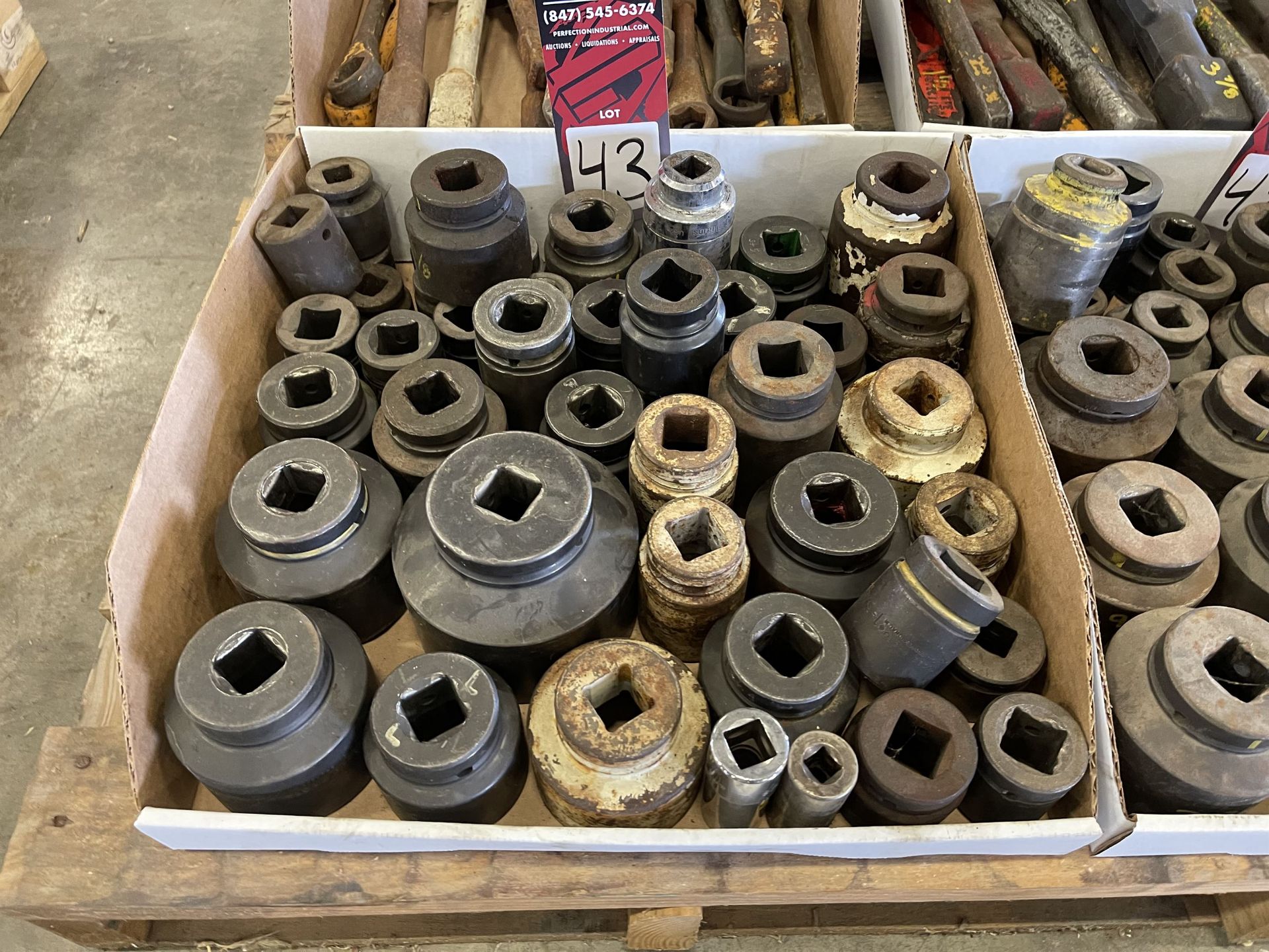 Lot of Assorted Sockets