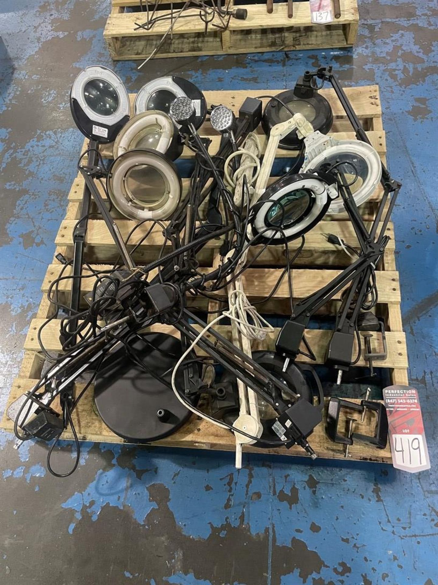 Lot of Assorted Portable Lamps