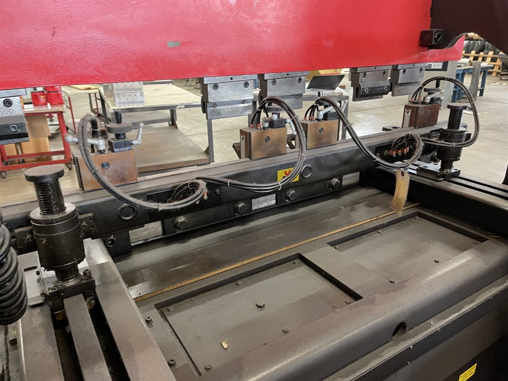 AMADA RG-50 Hydraulic Press Brake, s/n 509931, 55 Ton Capacity, 78.8” Bed Length, 82.1” Max - Image 4 of 9