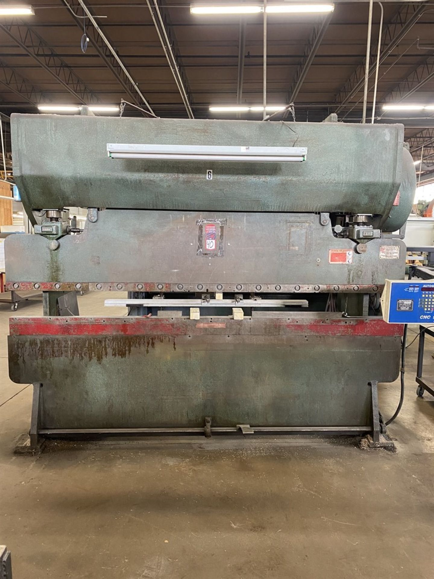 CHICAGO DREIS & KRUMP 810L Press Brake, s/n L14345, 90 Ton Capacity, 10’ Bed Length, 102” Between - Image 6 of 6