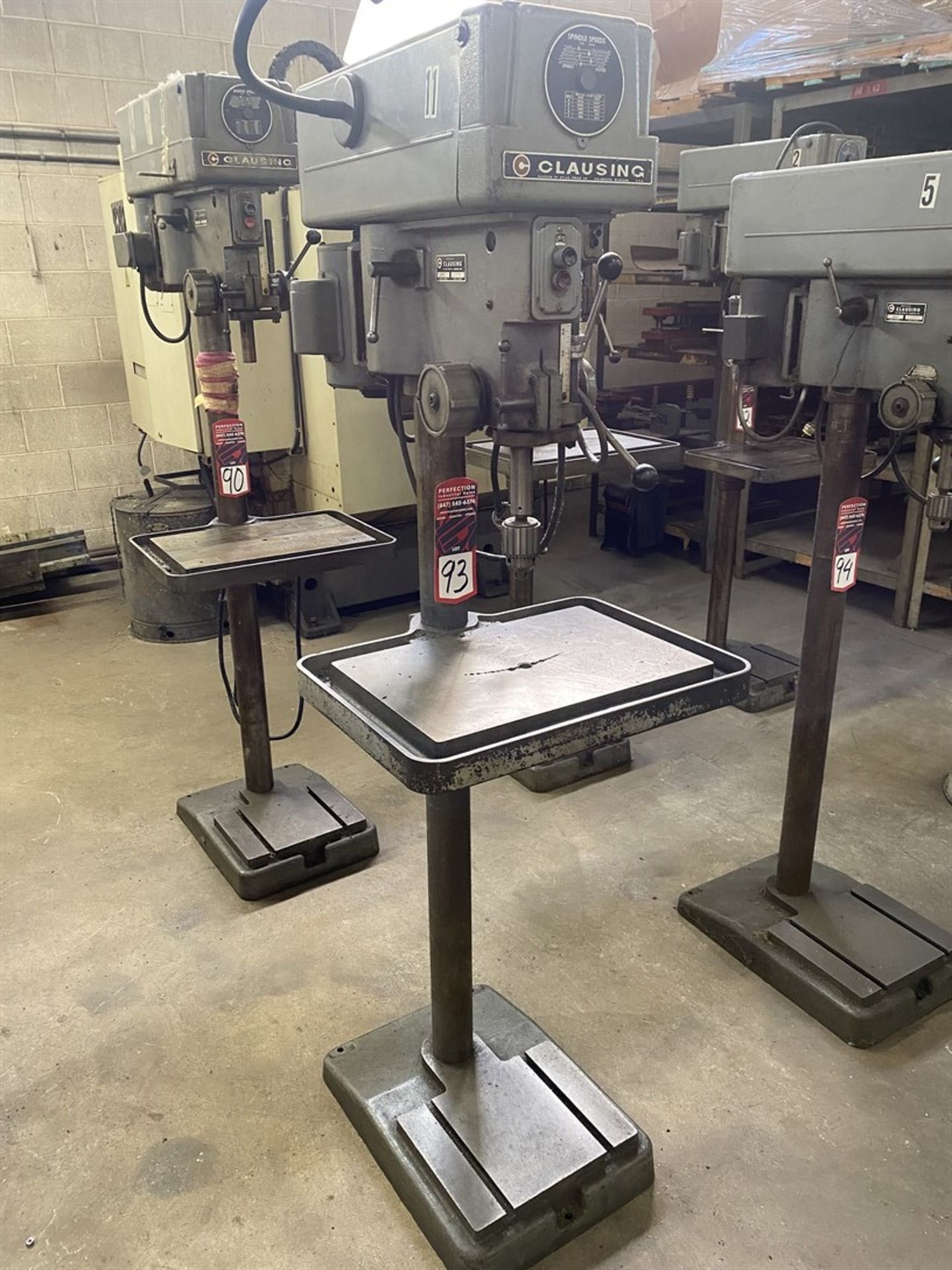 CLAUSING 1757 Drill Press, s/n 114784, 12” x 18” Table, 7.5” Throat, 260-5400 RPM - Image 2 of 3