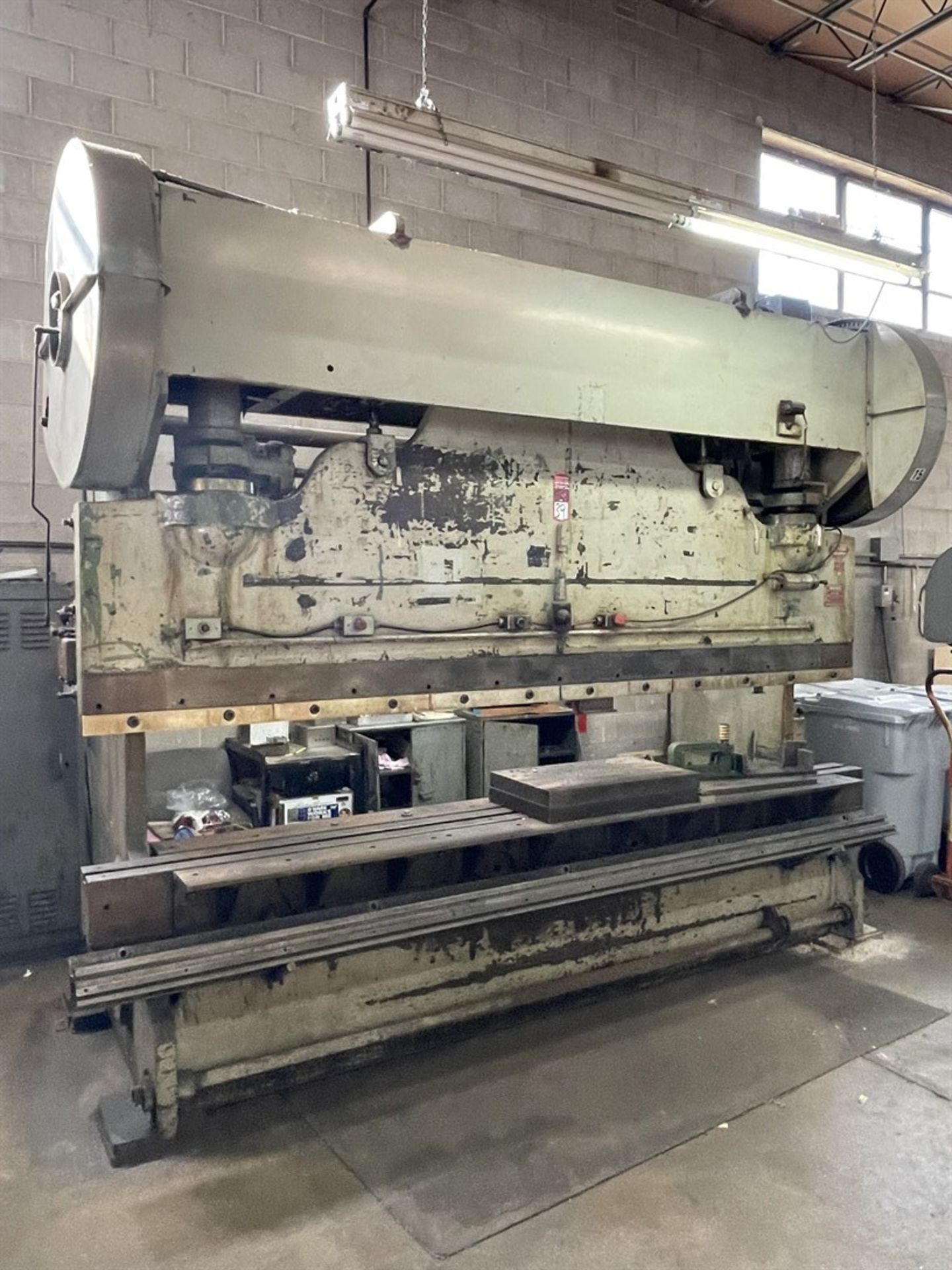 CHICAGO DREIS & KRUMP 4510-D Press Brake, s/n P8012, 150 Ton Capacity, 10’ Bed Length, 125”