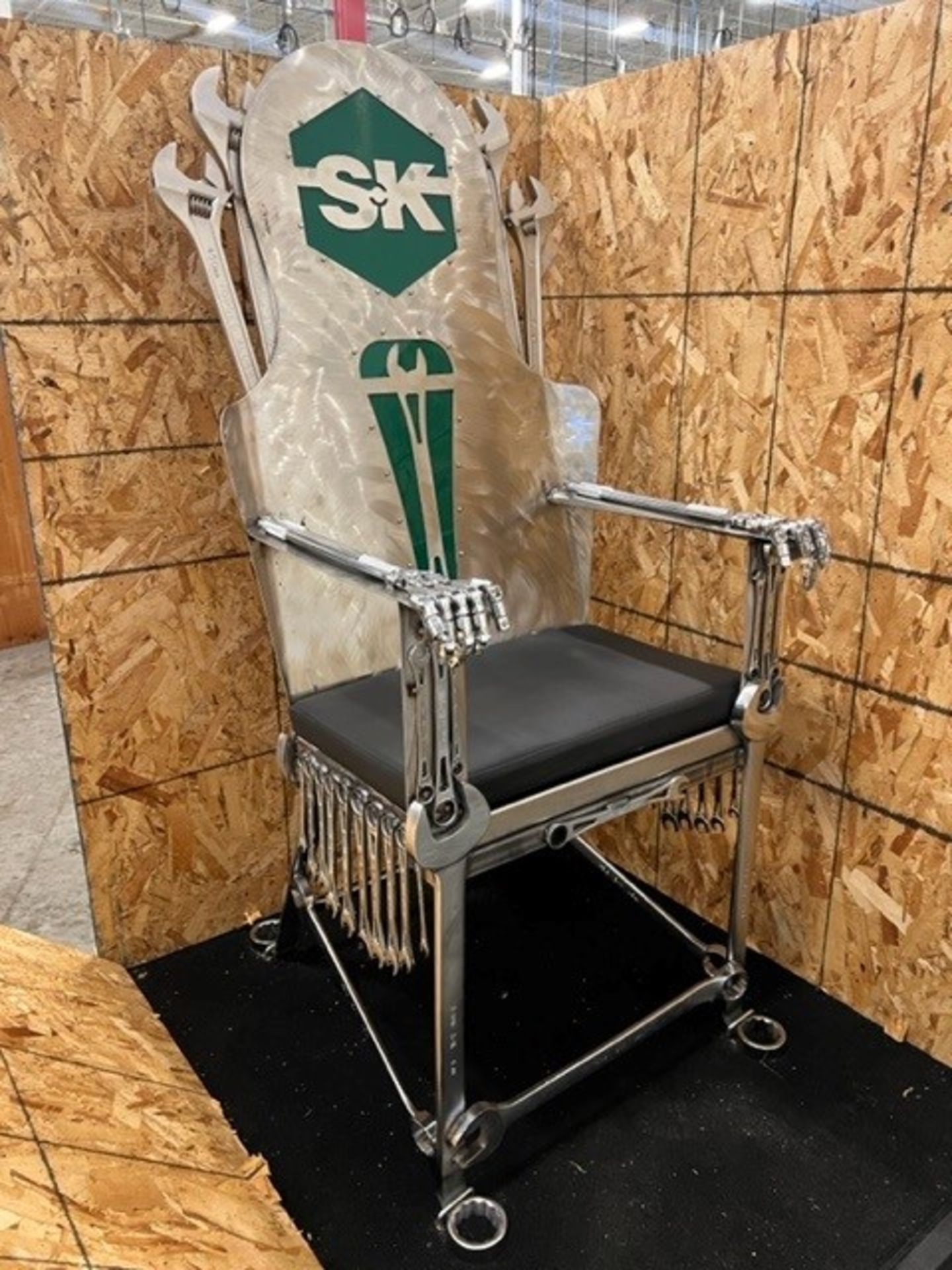 SK TOOL Wrench Throne