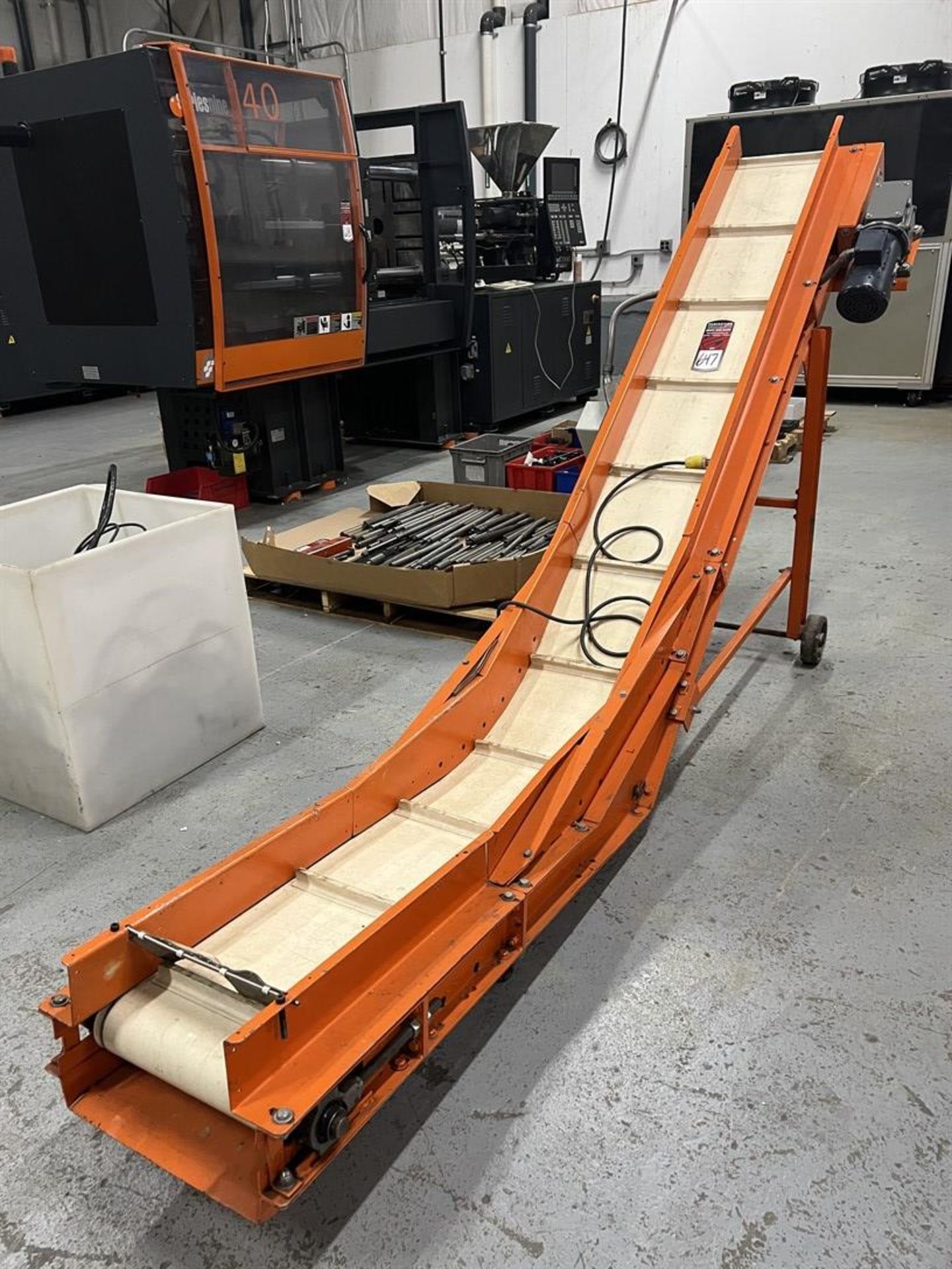 EMI PLASTICS KK-12-3-6-24-45 Power Incline Conveyor s/n M-2527 - Image 2 of 3