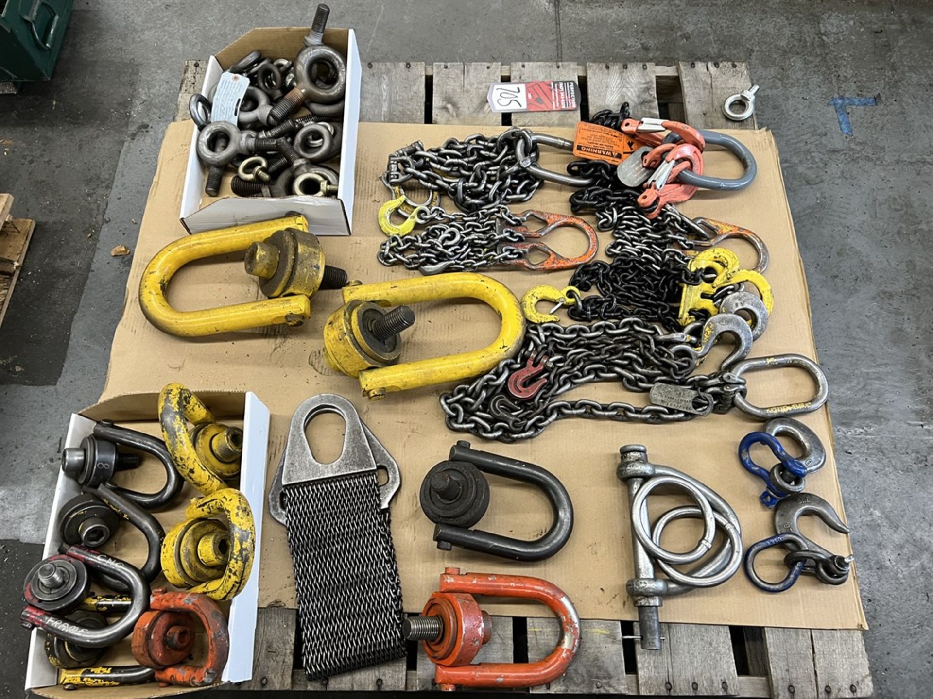 Pallet of Hoist Rings, Eye-Bolts and Lifting Chain - Image 2 of 2