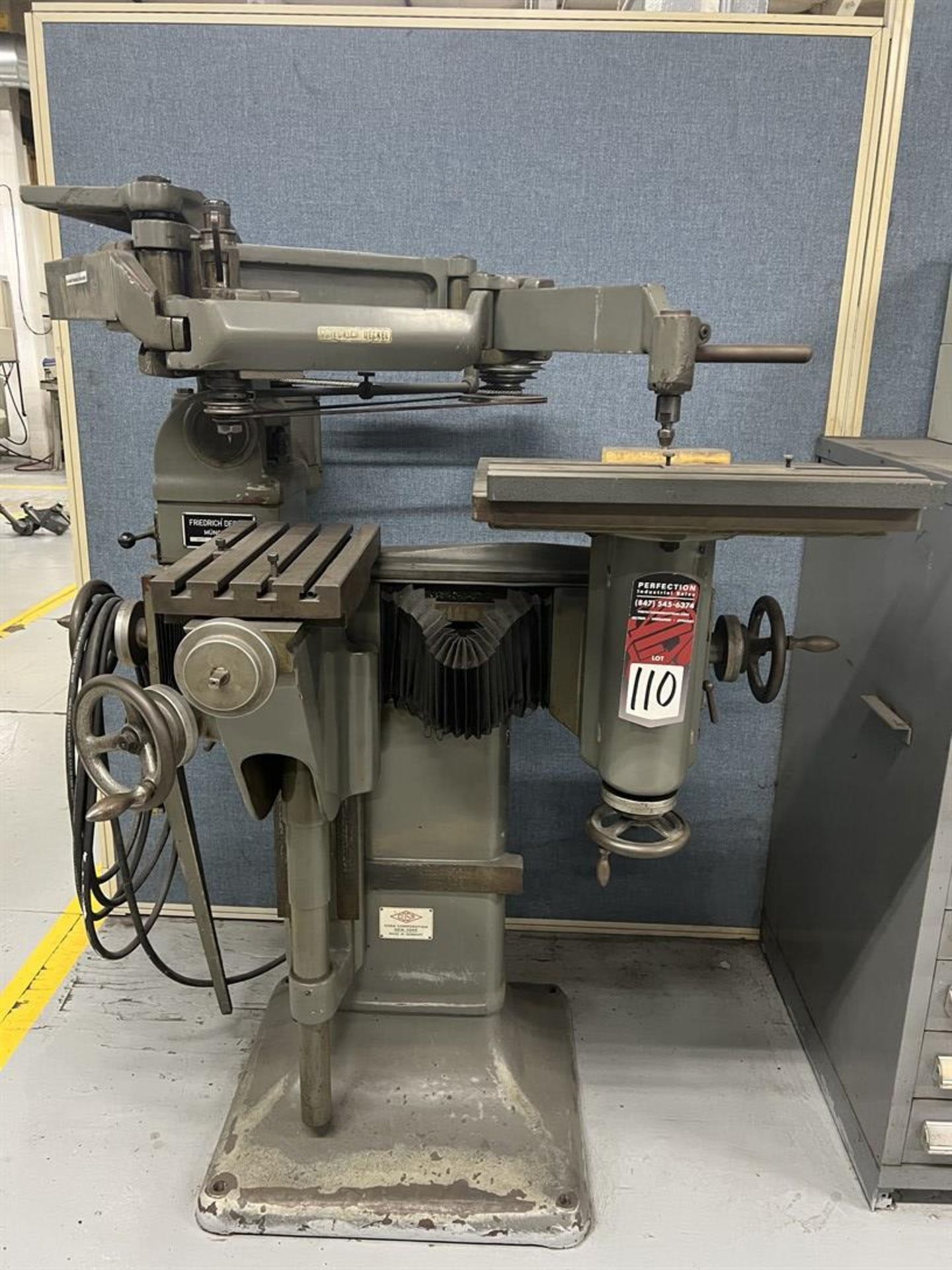 DECKEL GK21 Pantograph Engraving Machine, s/n 4600-5357