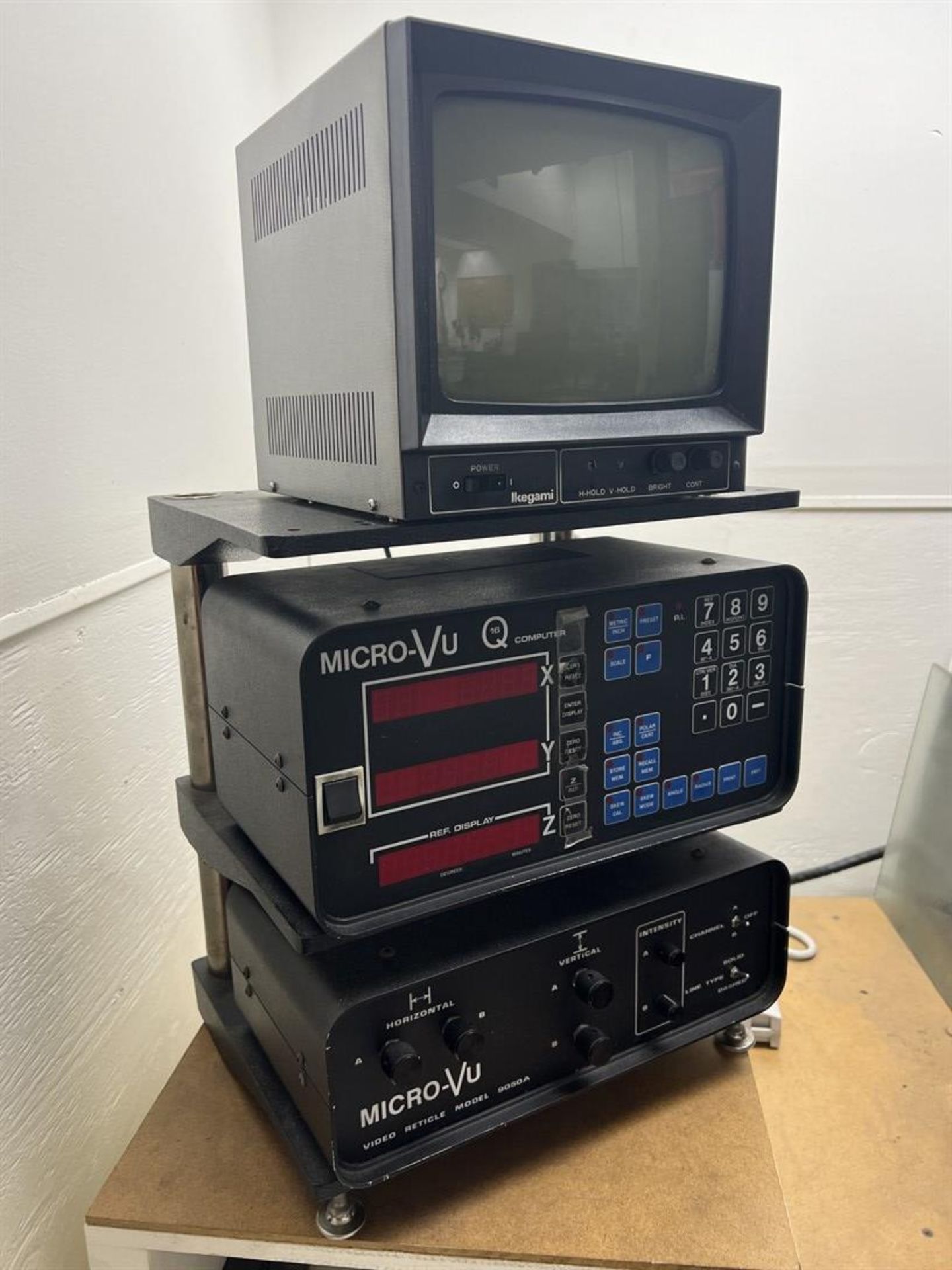 MICRO VU 14”x 14” Video Measuring Machine, s/n na, Mod 9050A Video Reticle, 3 Axis DRO - Image 6 of 9