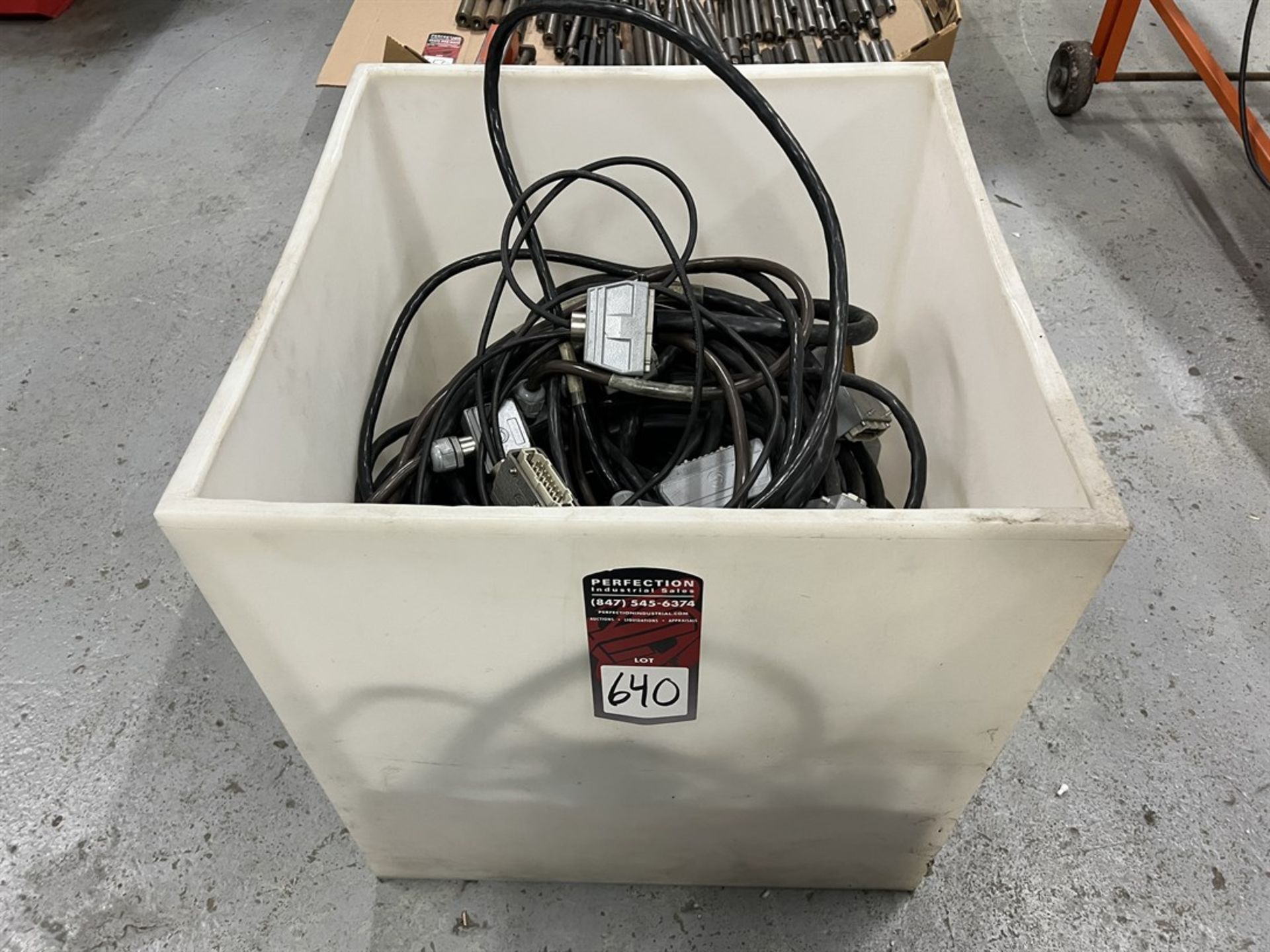 Lot of Hot Runner Controller Cables