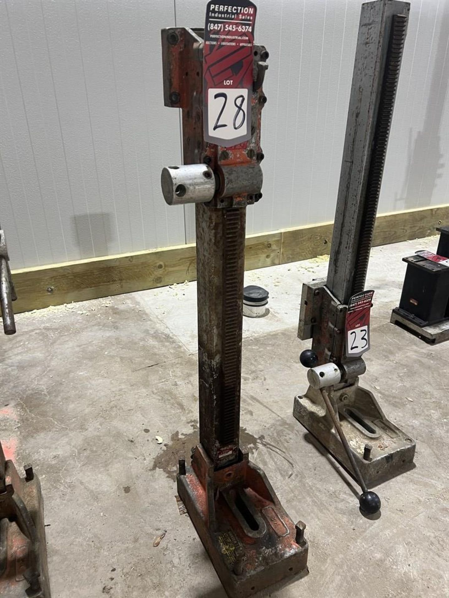 CORE BORE M2 36" Column, w/ M2 Carriage, w/ Wall Base