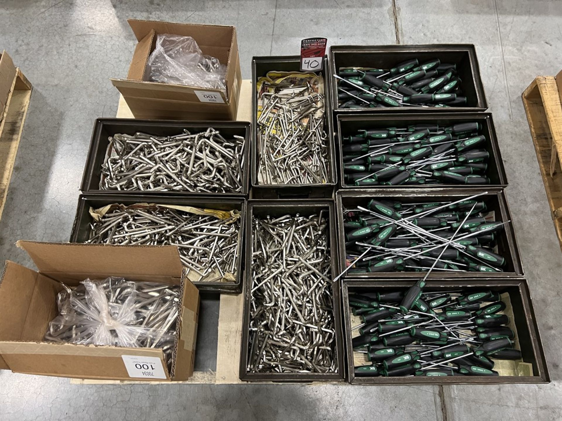 Pallet of Assorted Screwdrivers