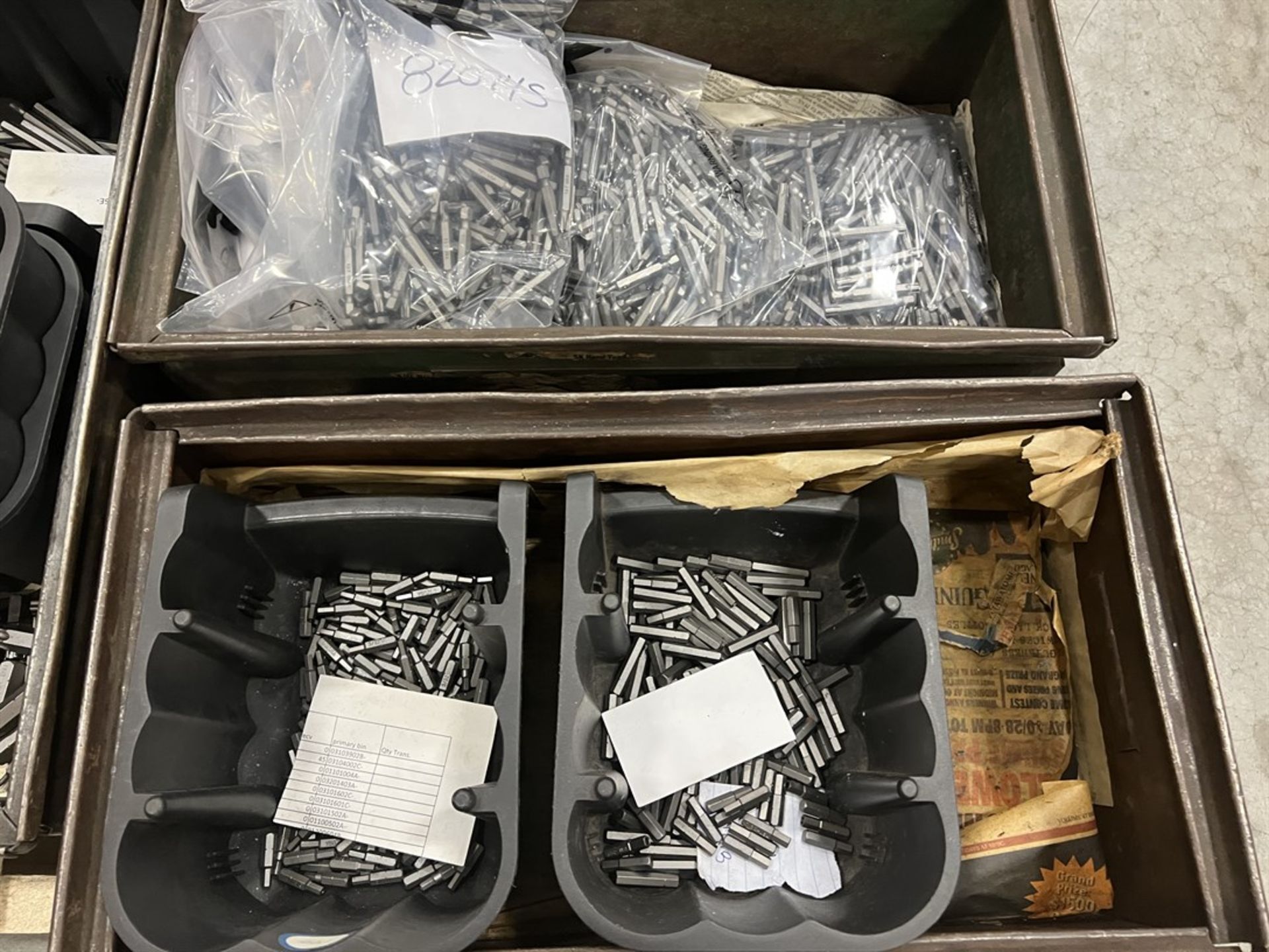 Pallet of Assorted Screwdriver Bits - Image 2 of 5