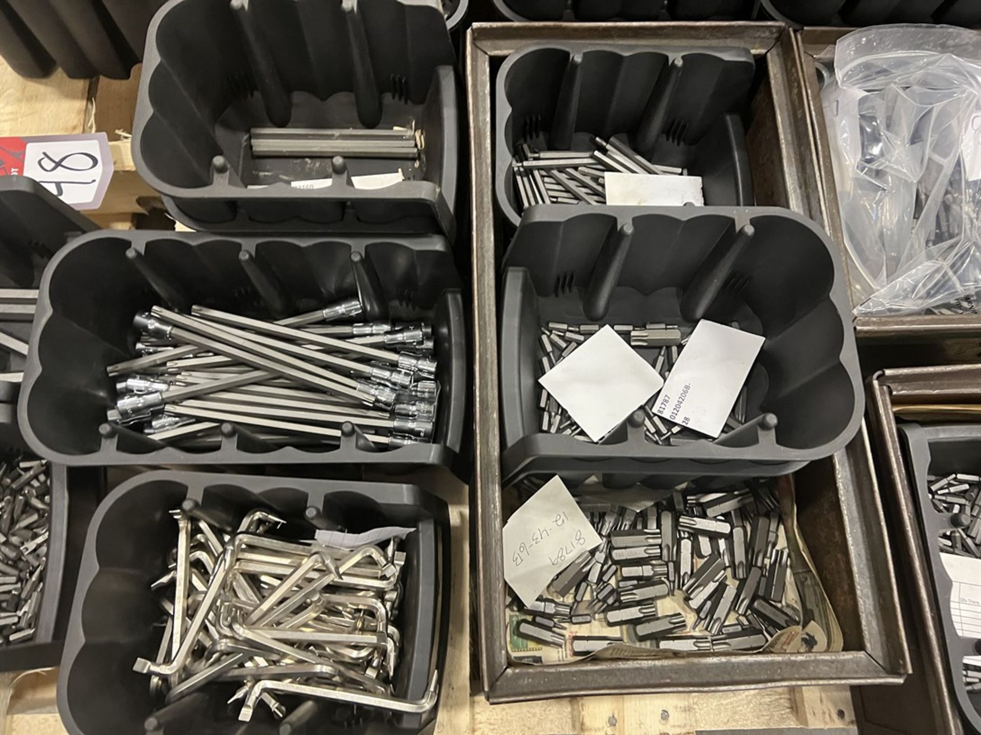 Pallet of Assorted Screwdriver Bits - Image 3 of 5