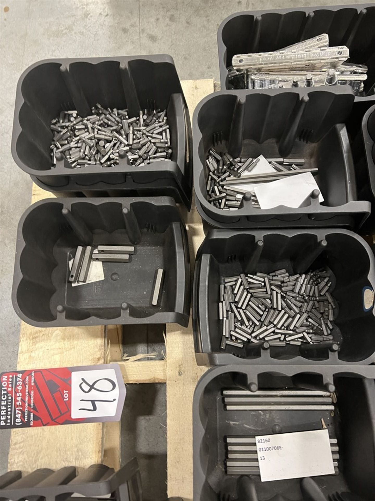 Pallet of Assorted Screwdriver Bits - Image 4 of 5