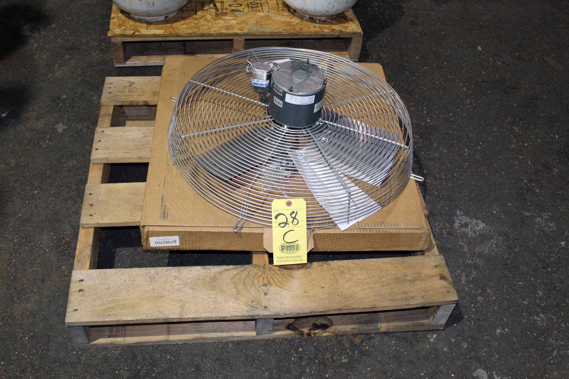 WALL MOUNT EXHAUST FAN, TPI INDUSTRIAL MDL. CE 24-D, w/thru wall louver kit