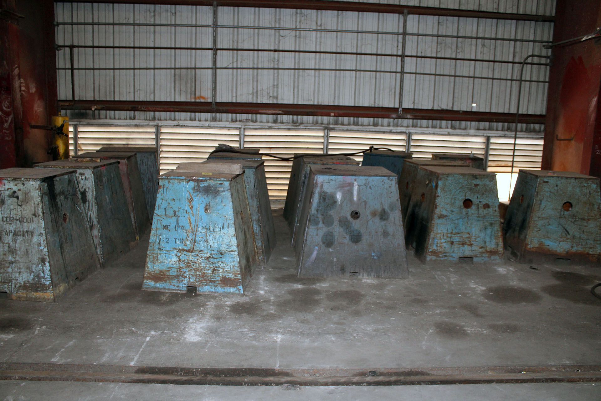 LOT OF TURNING ROLL STANDS (approx. 20), 37" ht., 24" sq. top - Image 2 of 4